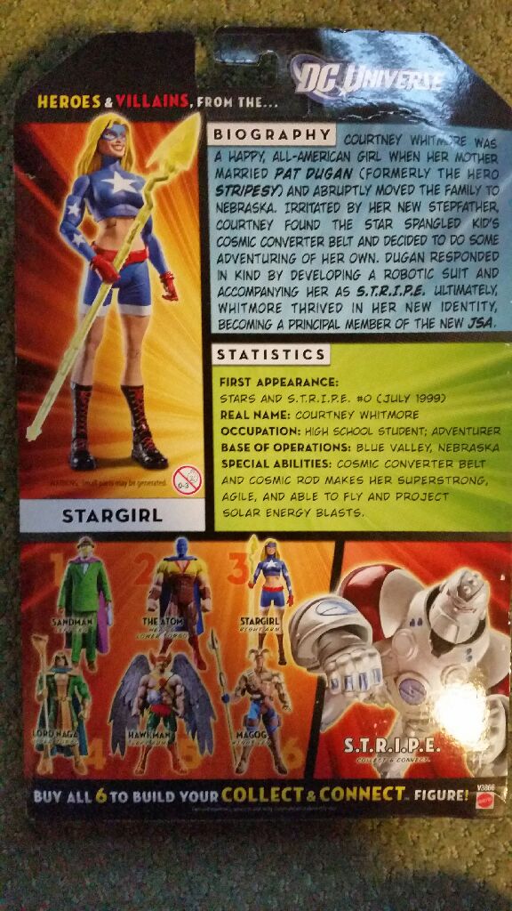 DC Universe Classics Stargirl Loose  - Mattel (DC Universe Classics) (DC Universe Classics) action figure collectible [Barcode 027084973181] - Main Image 2