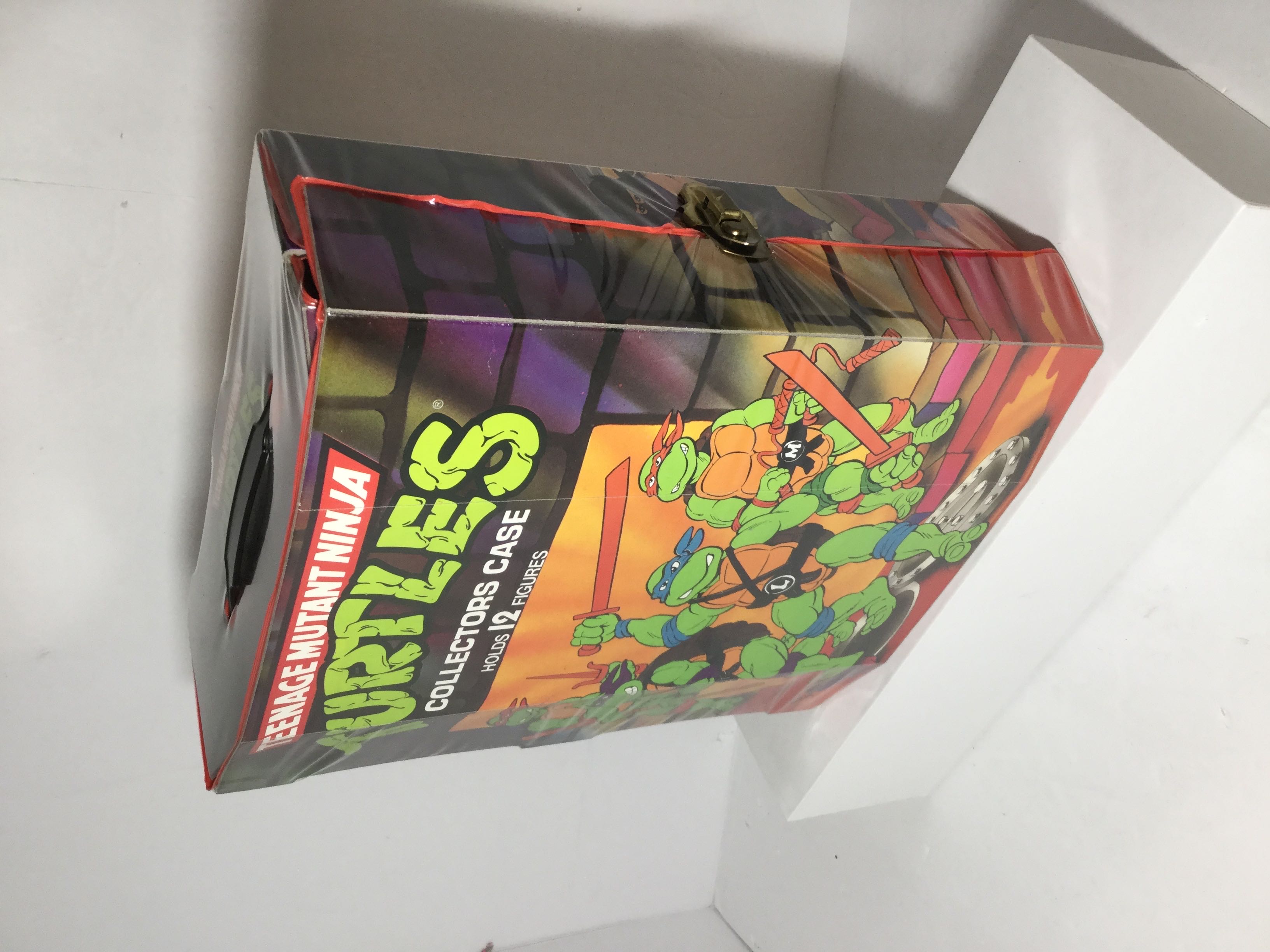 Collector Case - Tara Toy Corp (Teenage Mutant Ninja Turtles (1988)) action figure collectible [Barcode 029116204003] - Main Image 4