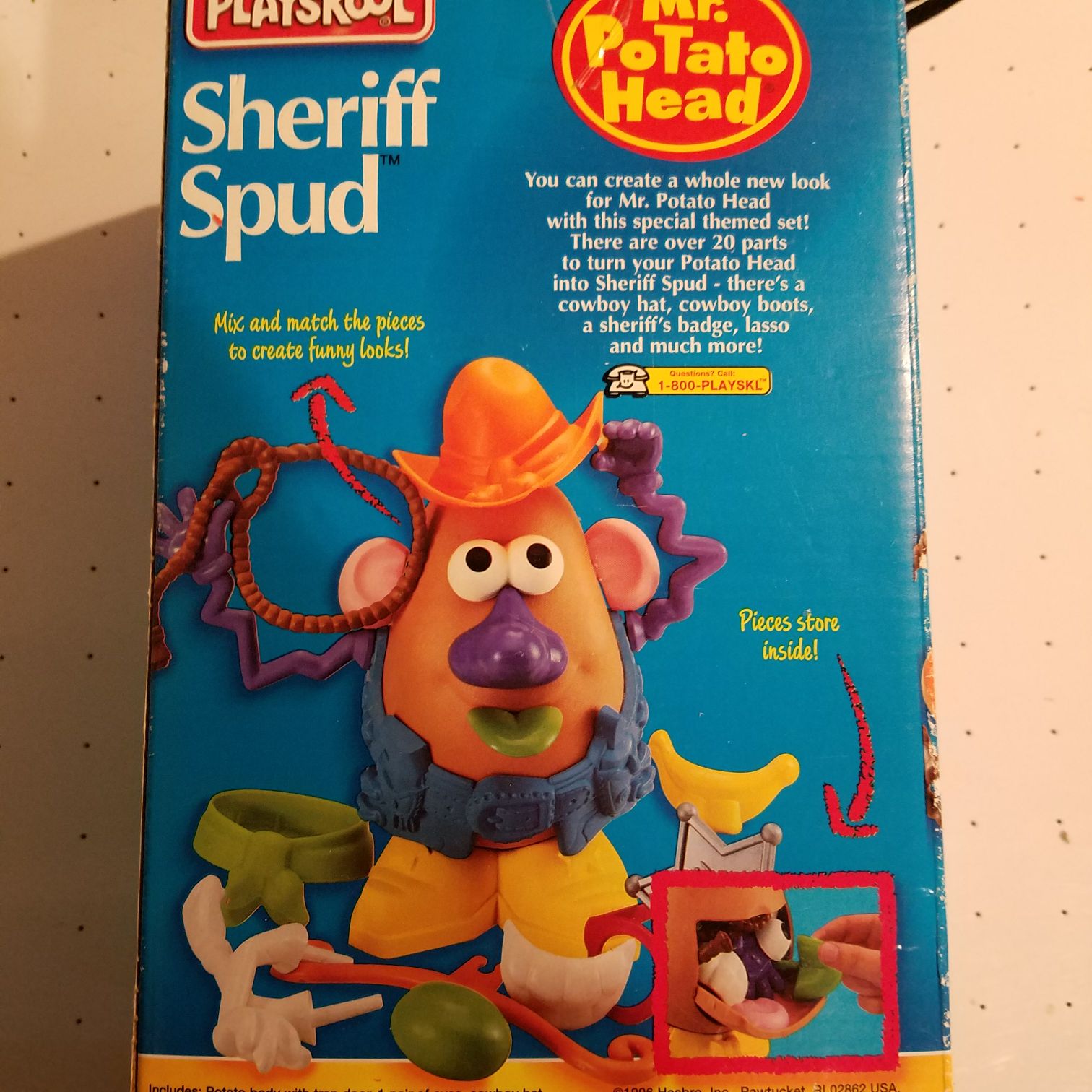 Sheriff Spud Mr Potato Head Collector Series - Playschool / Hasbro action figure collectible [Barcode 032245022769] - Main Image 2