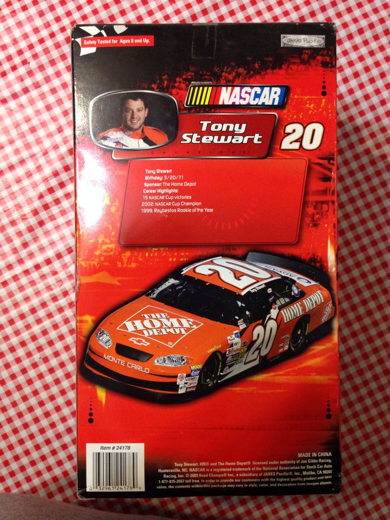 #20 Tony Stewart - Jakks Pacific (Nascar) action figure collectible [Barcode 032961241789] - Main Image 2