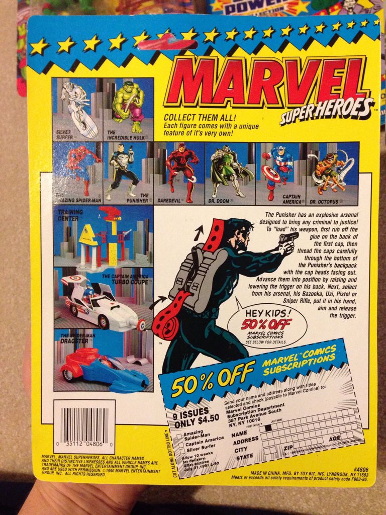 Marvel Super Heroes: The Punisher - Toy Biz (Marvel Super Heroes) action figure collectible [Barcode 035112048060] - Main Image 2