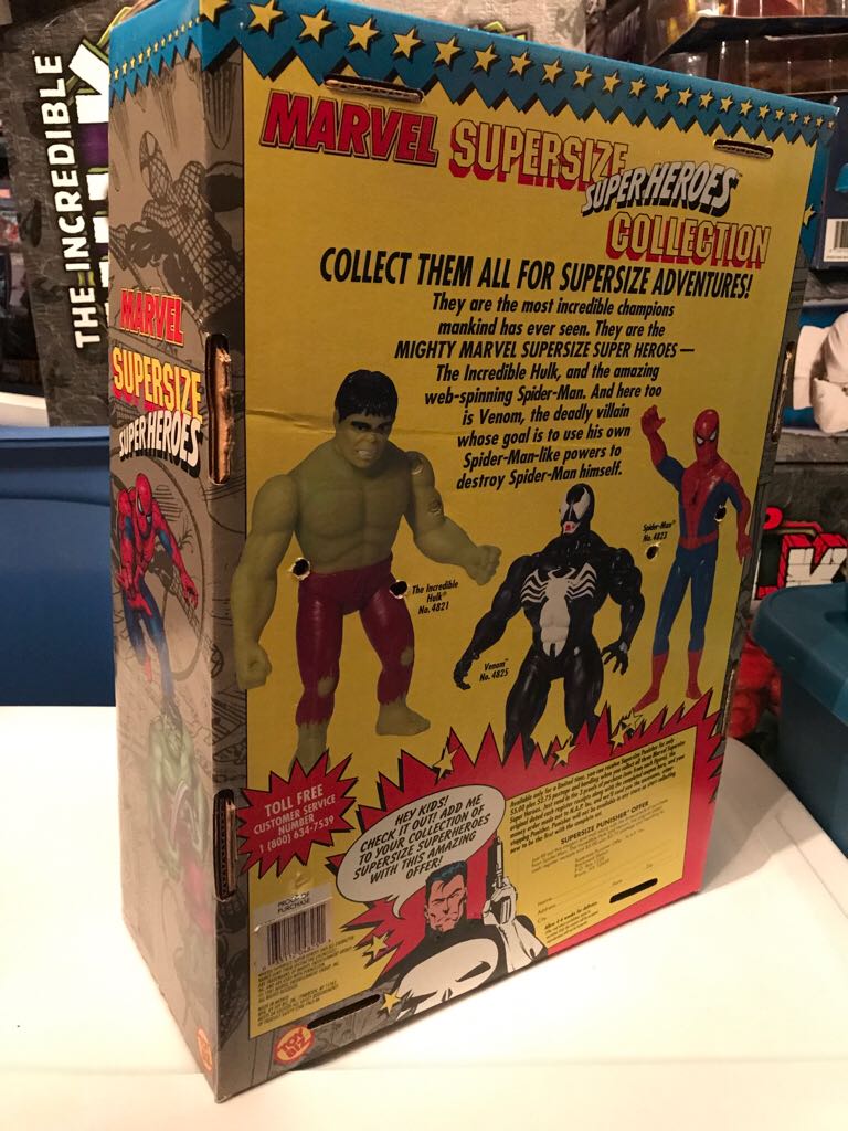 Marvel Superheroes 1991 Supersize Hulk  action figure collectible [Barcode 035112048251] - Main Image 2