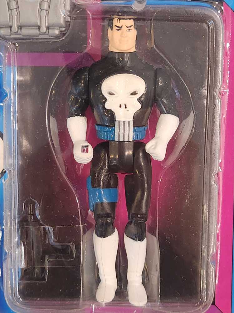 Marvel X-men Talking Punisher Figure By Toy Biz - Toy Biz (Marvel Super Heroes) action figure collectible [Barcode 035112048923] - Main Image 3