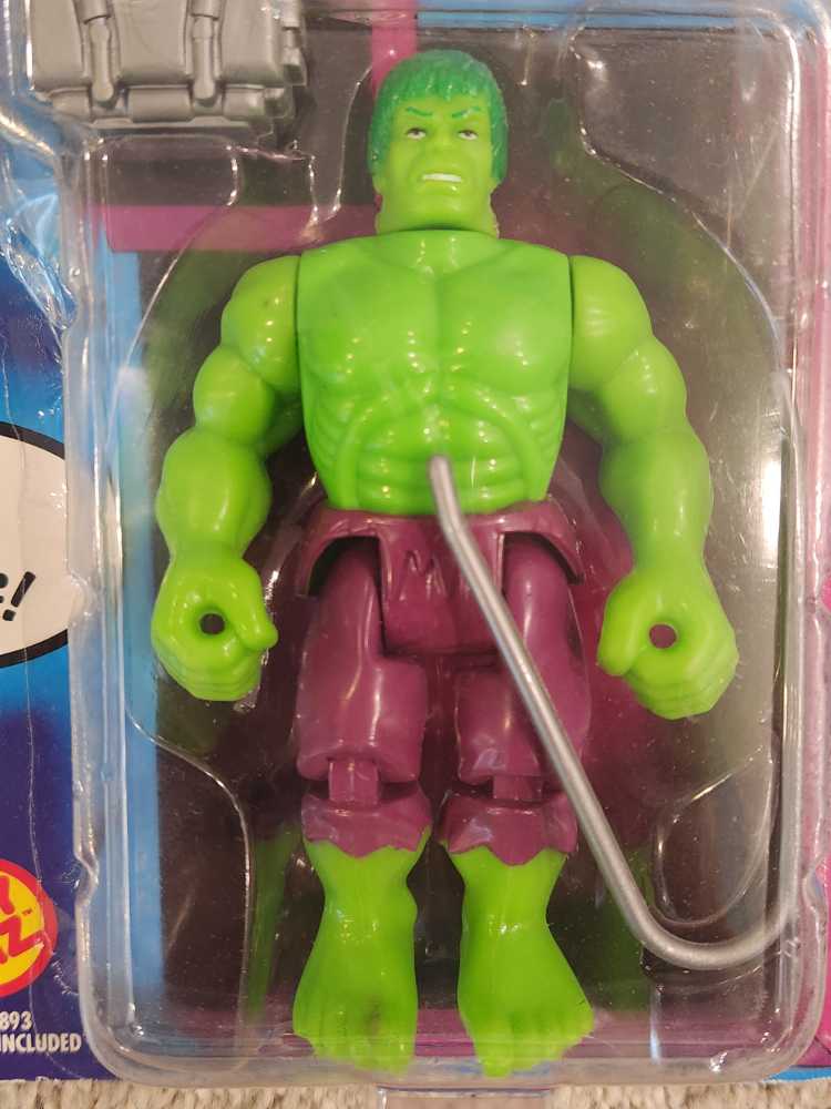 Marvel Superheroes: Hulk (Electronic "Talks”) - Toy Biz (Marvel Super Heroes) action figure collectible [Barcode 035112048930] - Main Image 3