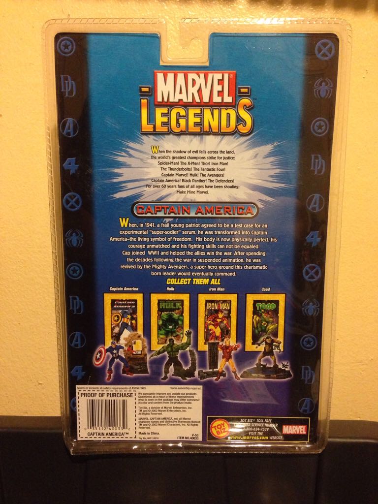 Marvel Legends Captain America (series 1) - Toy Biz (Marvel Legends - Series 01) action figure collectible [Barcode 035112400332] - Main Image 2