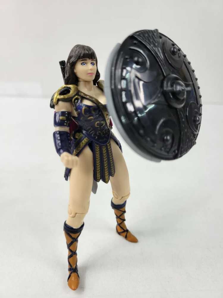 Hercules: Xena - Toybiz (Hercules: The Legendary Journeys) action figure collectible [Barcode 035112410058] - Main Image 4