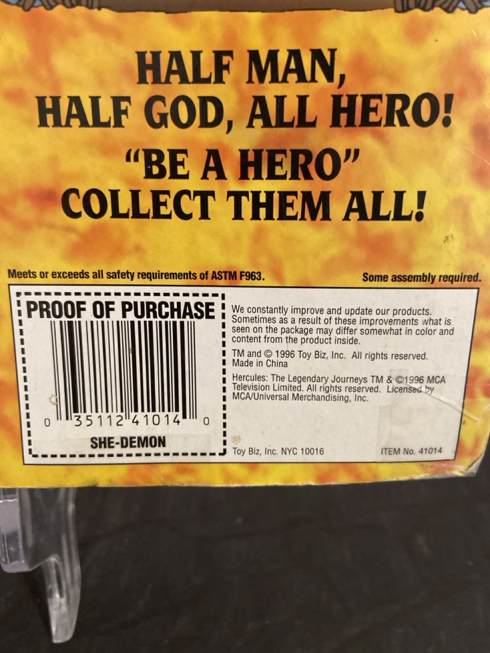 1996 TOY BIZ- HERCULES ”SHE-DEMON” ACTION FIGURE~NIP~W/ STONE STRIKE TAIL - Toy Biz (Hercules The Legendary Journeys) action figure collectible [Barcode 035112410140] - Main Image 3