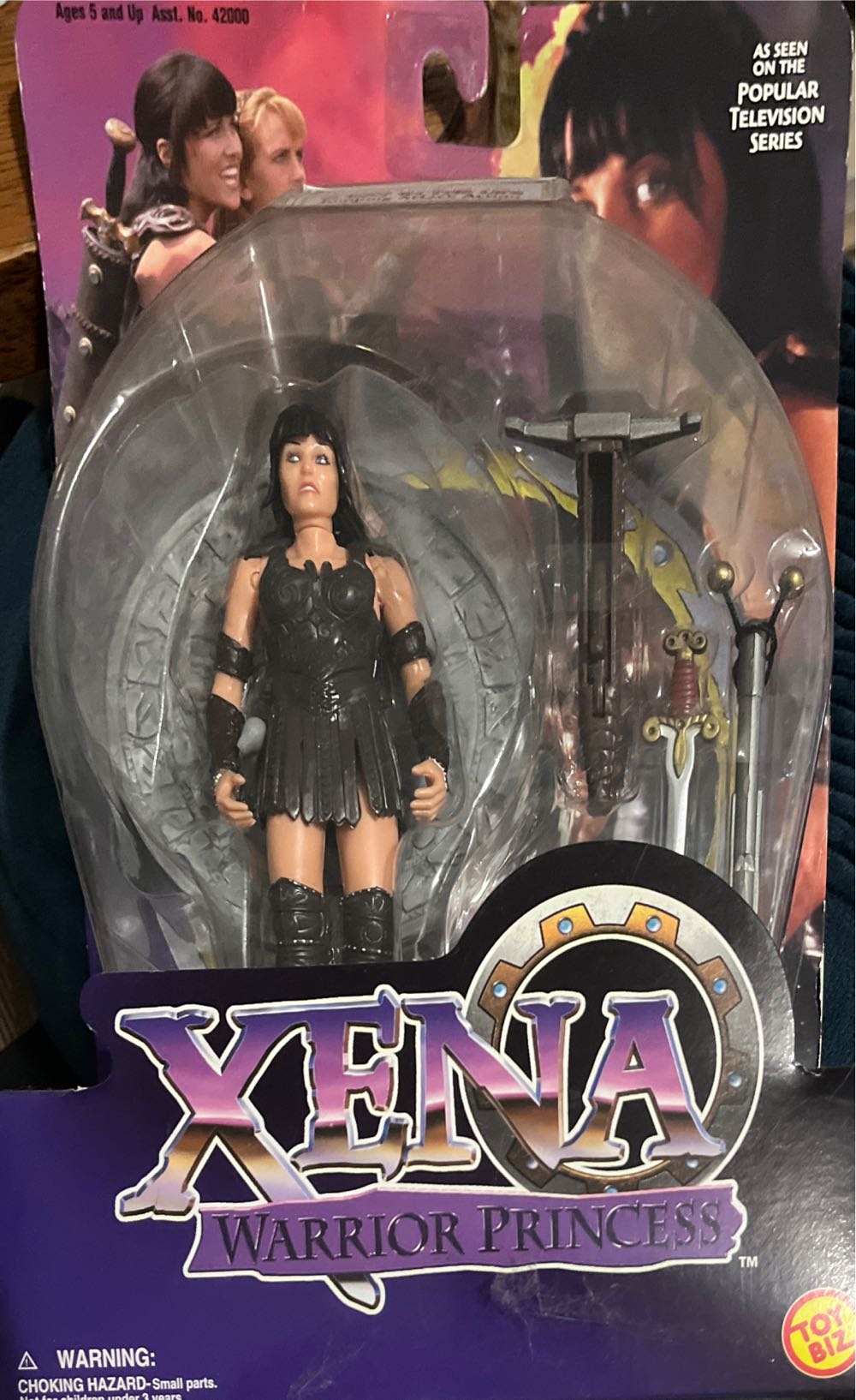 XENA WARRIOR PRINCESS  - Toy Biz (Xena Warrior Princess) action figure collectible [Barcode 035112420040] - Main Image 2