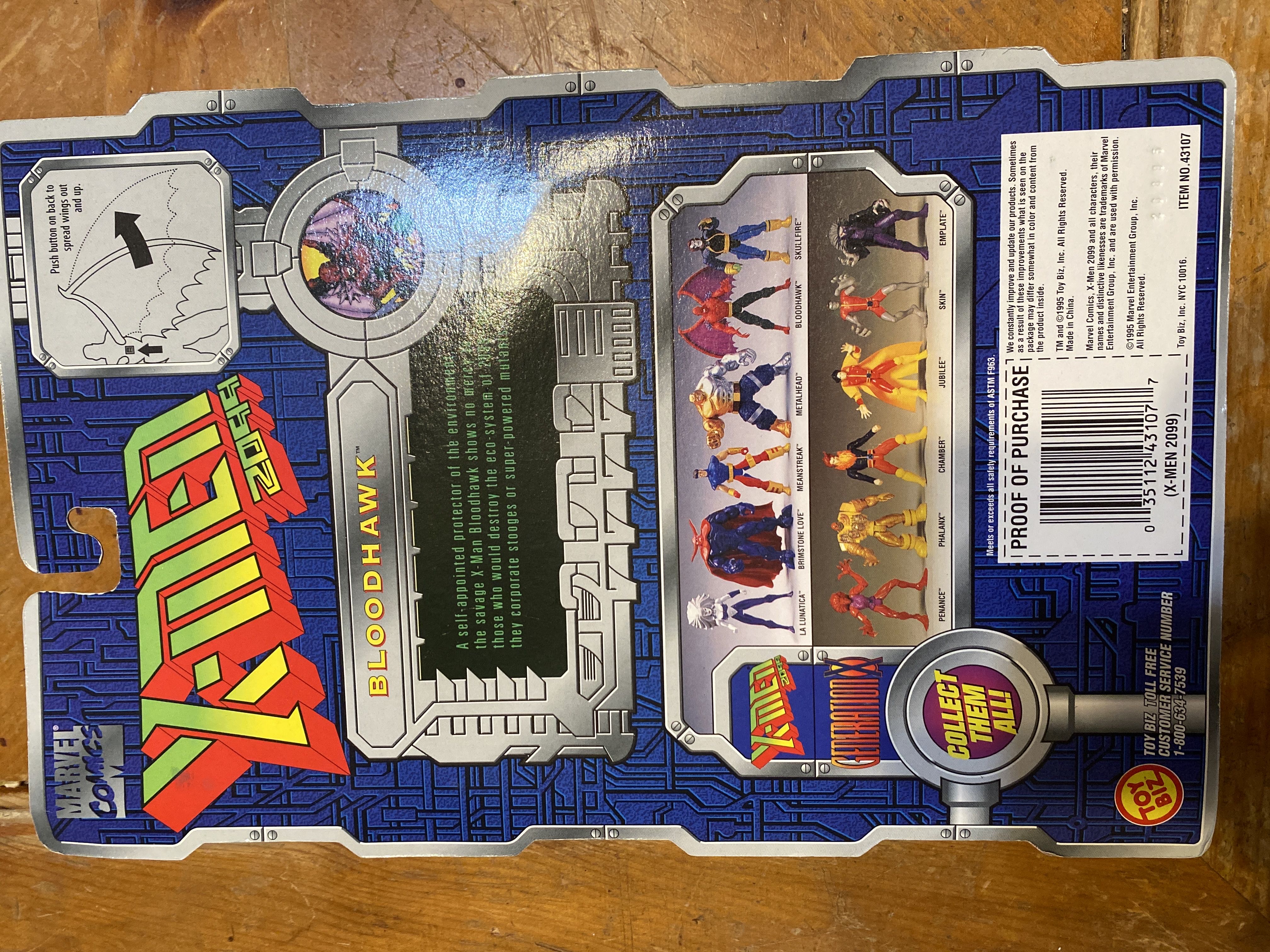 Bloodhawk - Toy Biz (X-Men 2099) action figure collectible [Barcode 035112431077] - Main Image 2