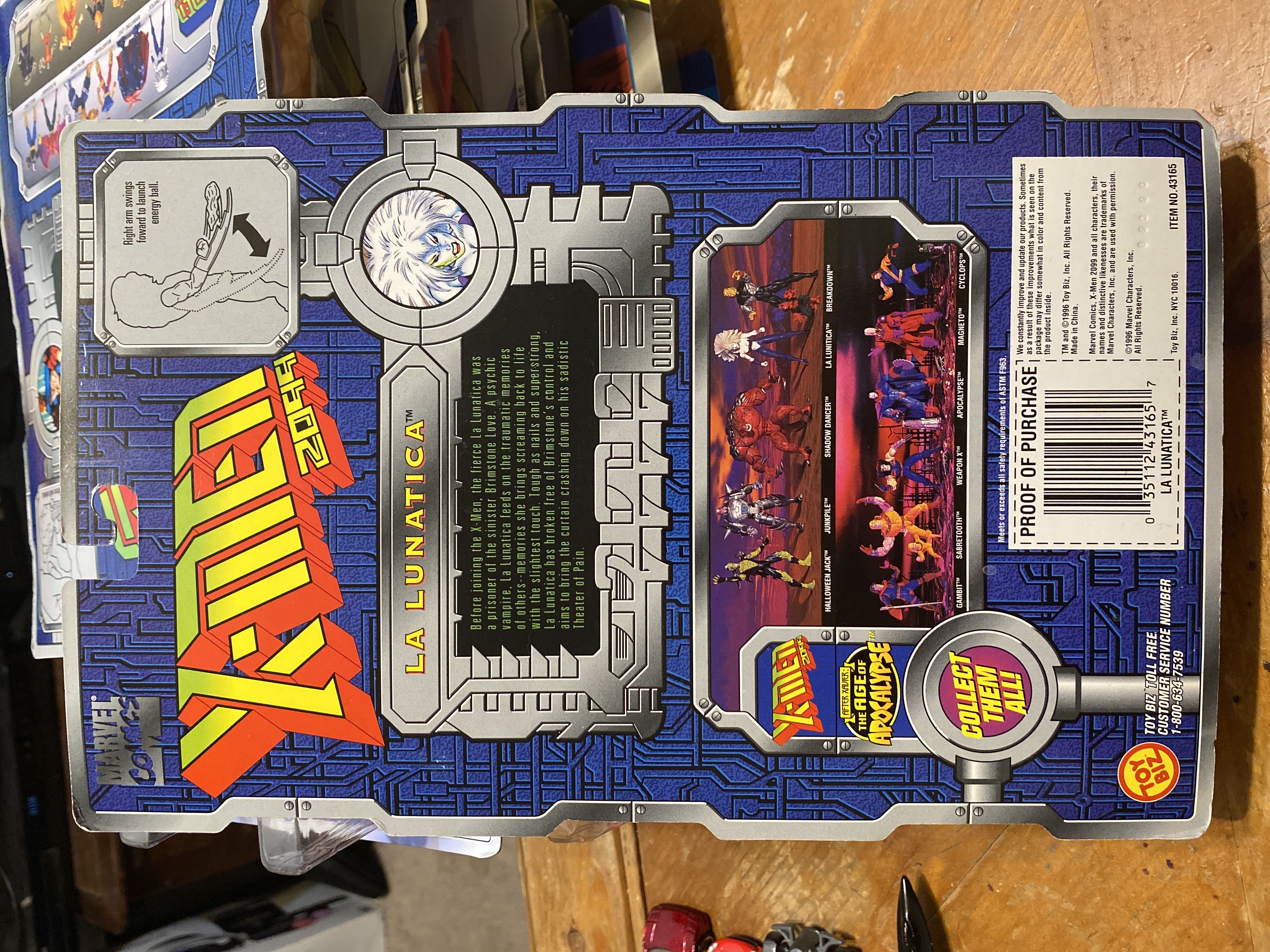 X-Men 2099 La Lunatica - Toybiz (X-Men 2099) action figure collectible [Barcode 035112431657] - Main Image 2