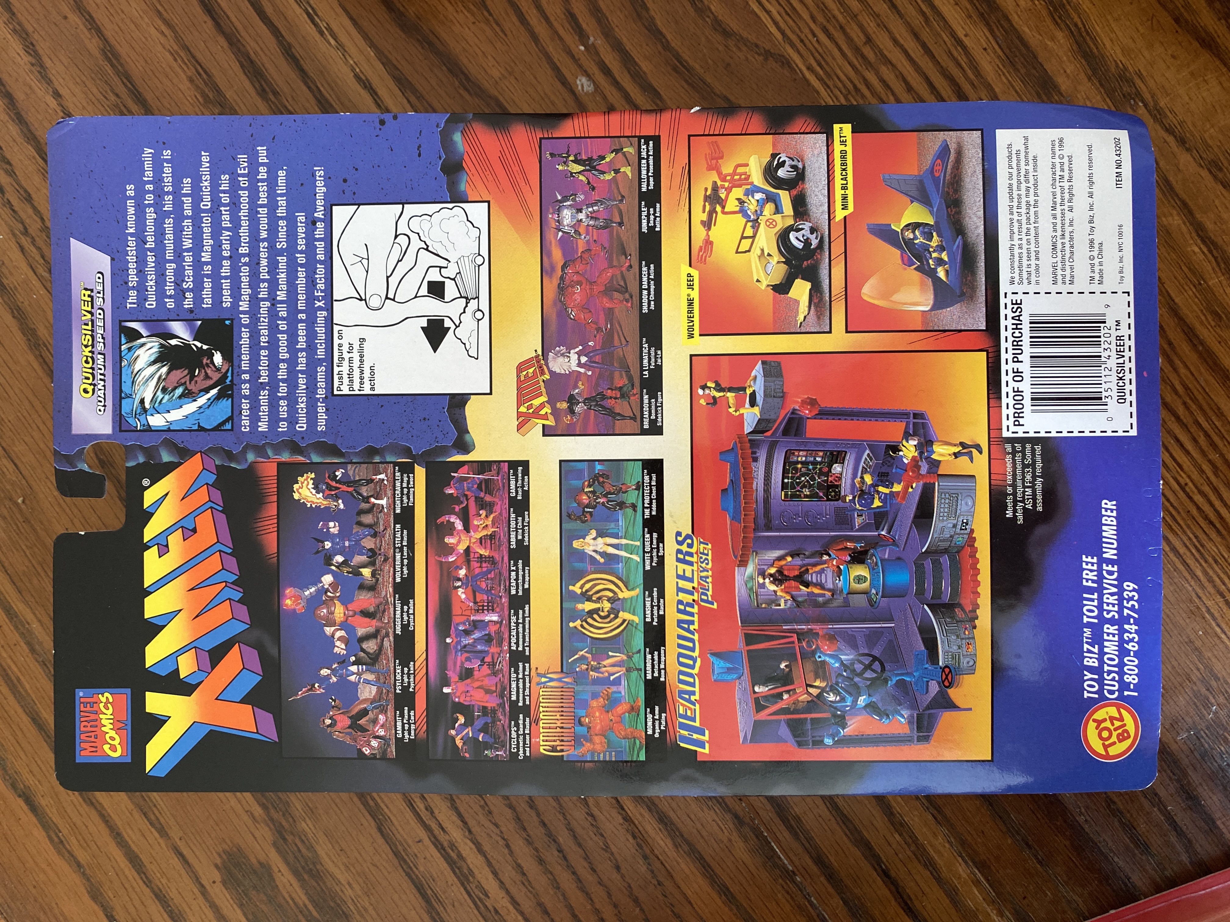 Quicksilver - Toybiz (X-Men Mutant Armor Series) action figure collectible [Barcode 035112432029] - Main Image 2