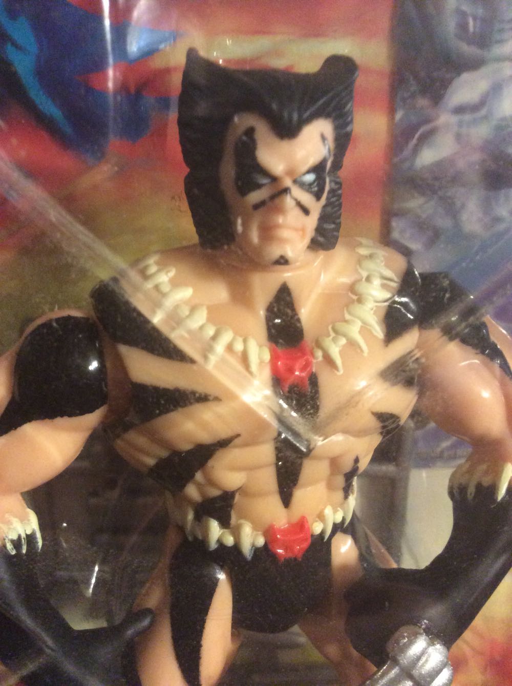 Savage Land Wolverine - Toy Biz (X-Men: Flashback Series) action figure collectible [Barcode 035112432142] - Main Image 4