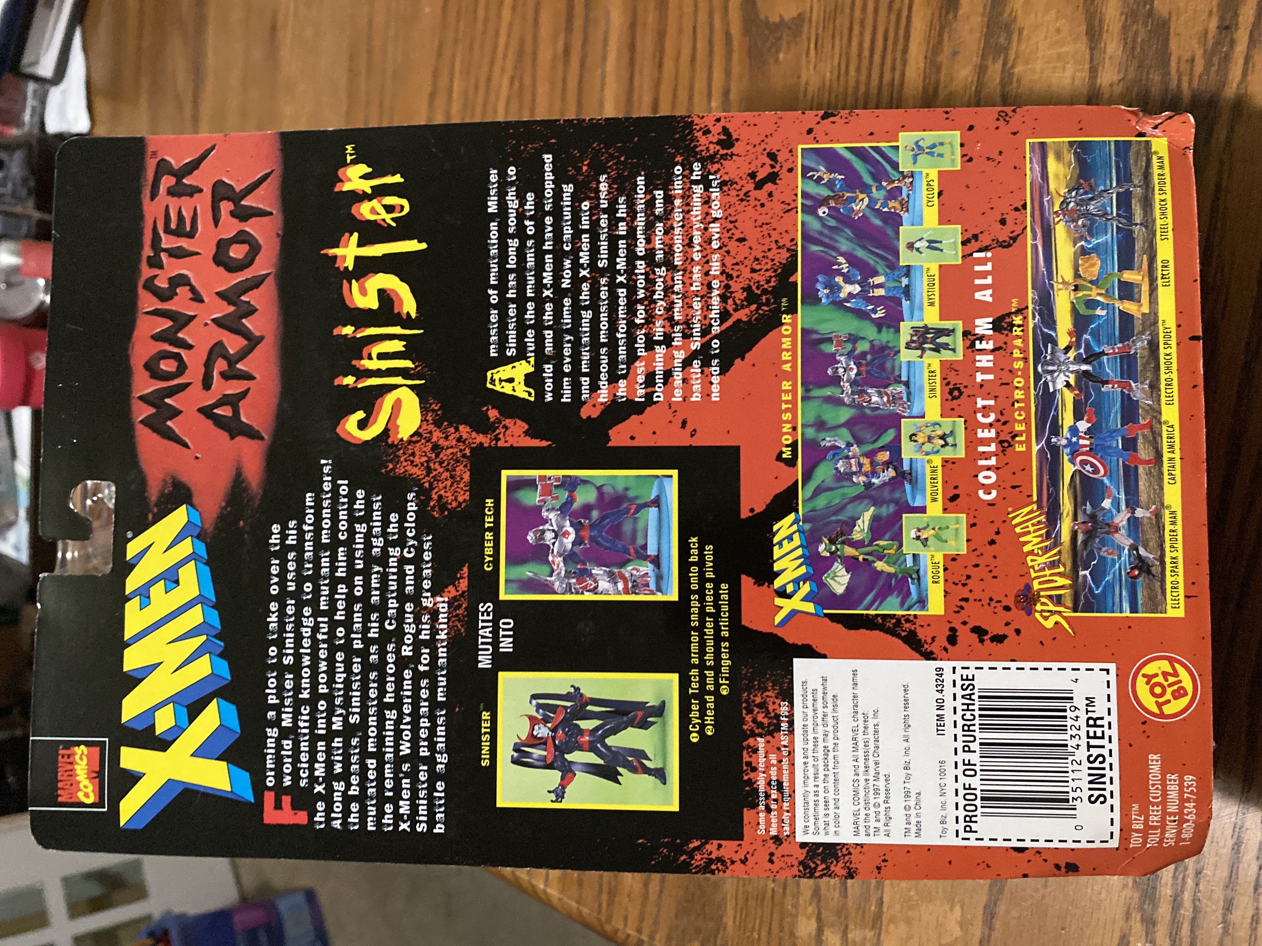 Sinister - Toy Biz (X-Men Monster Armor) action figure collectible [Barcode 035112432494] - Main Image 2