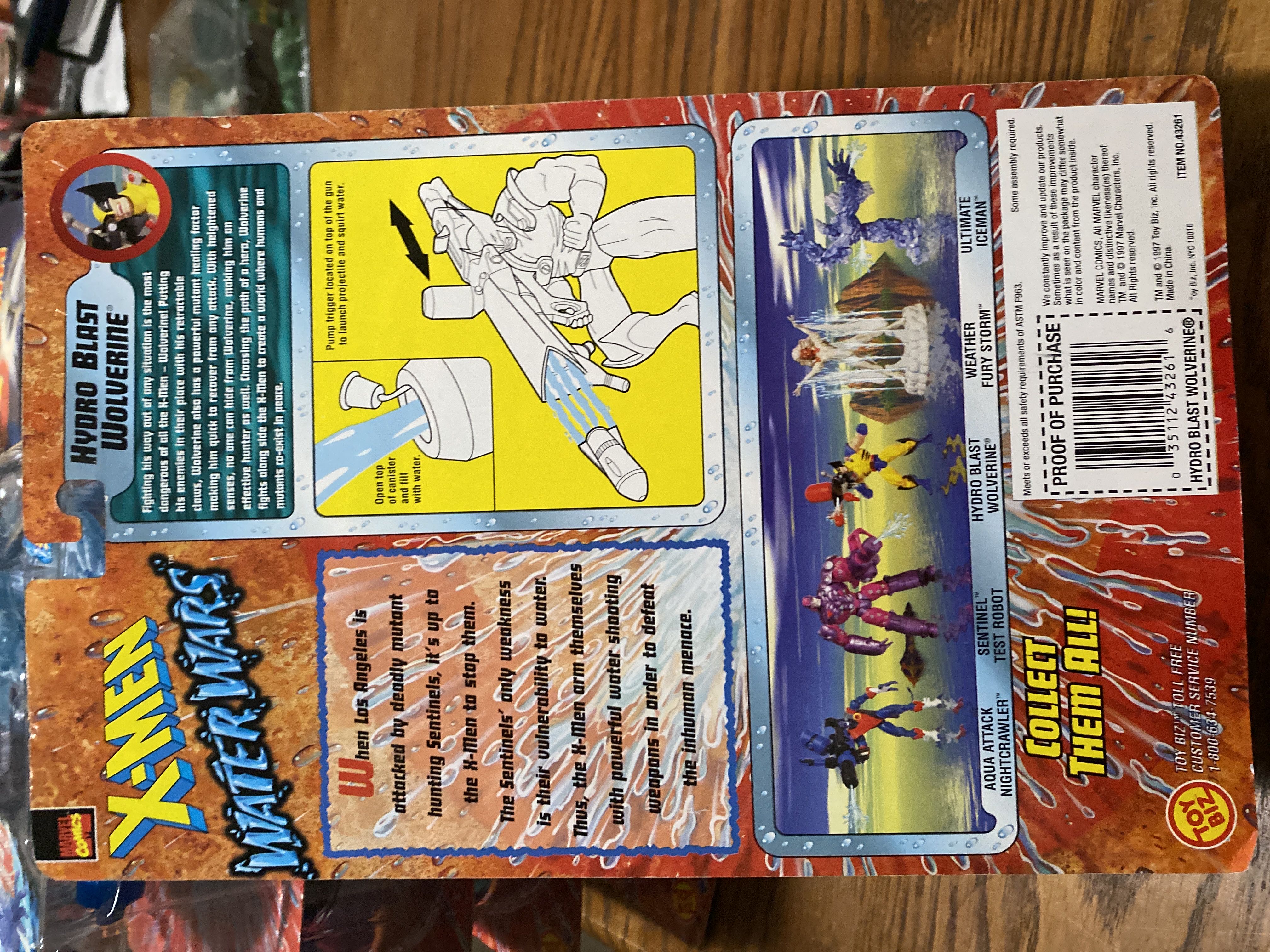 Wolverine, Hydro Blast - Toy Biz (X-Men: Water Wars) action figure collectible [Barcode 035112432616] - Main Image 2