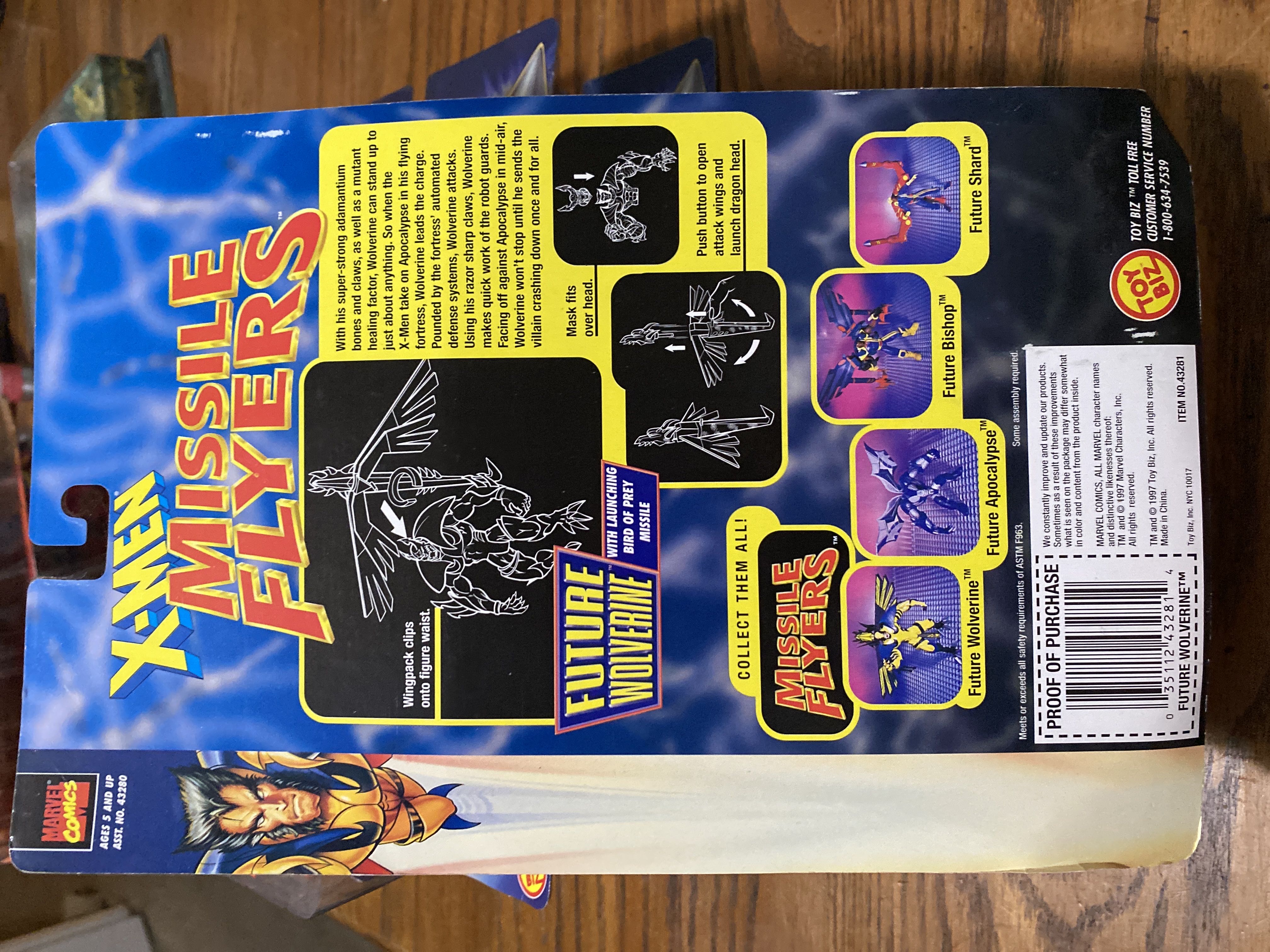 Future Wolverine - Toy Biz (X-Men: Missile Flyers) action figure collectible [Barcode 035112432814] - Main Image 2