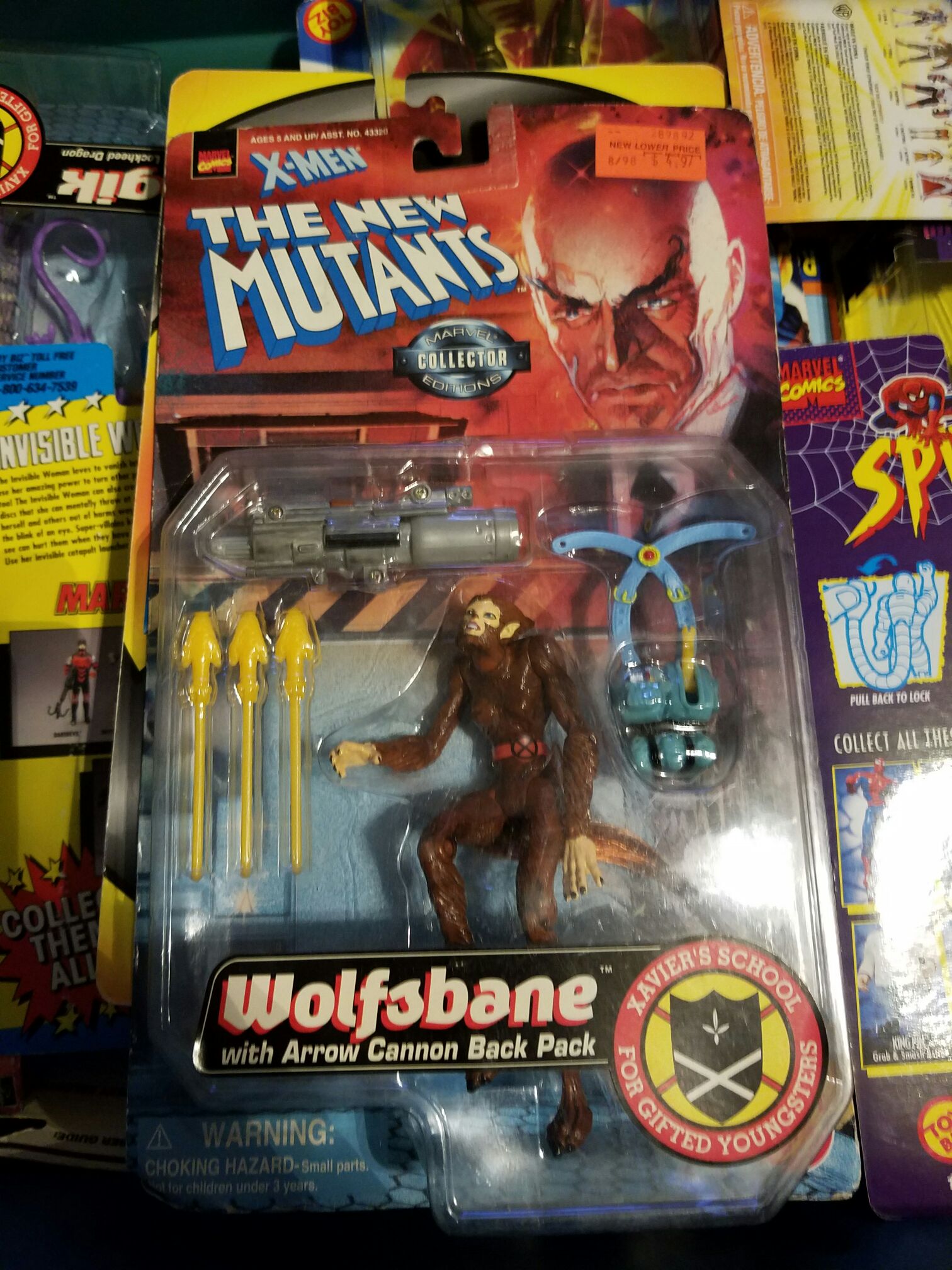 Wolfsbane - Toy Biz (Marvel X-men The New Mutants) action figure collectible [Barcode 035112433224] - Main Image 1