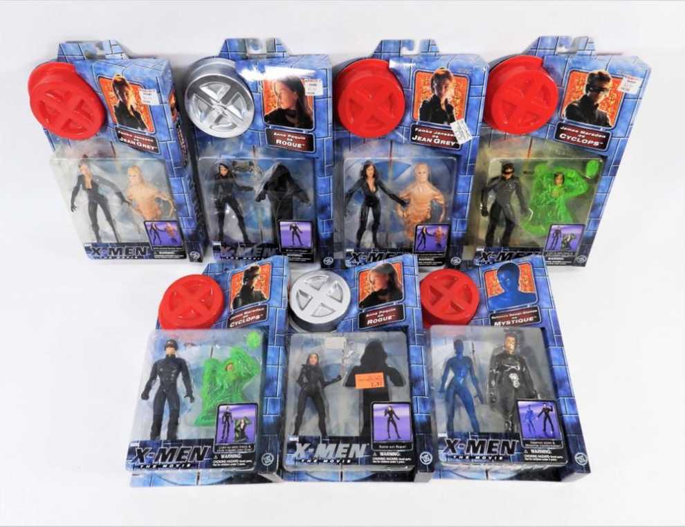X-Men The Movie The Women of X - Toy Biz action figure collectible [Barcode 035112433552] - Main Image 3