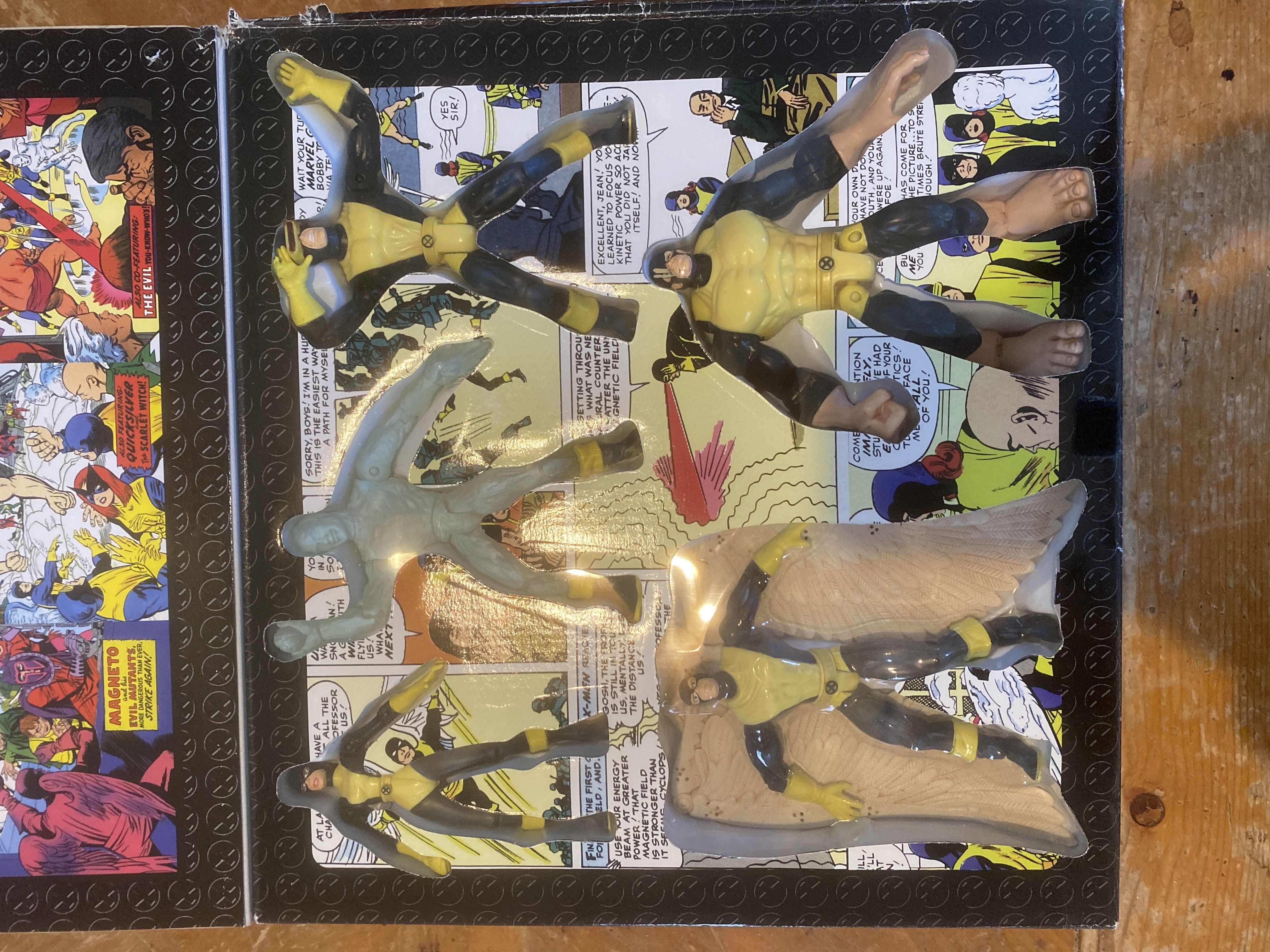 Cyclops (X-Men (Original) Collection) - Toy Biz (X-Men) action figure collectible [Barcode 035112435006] - Main Image 3