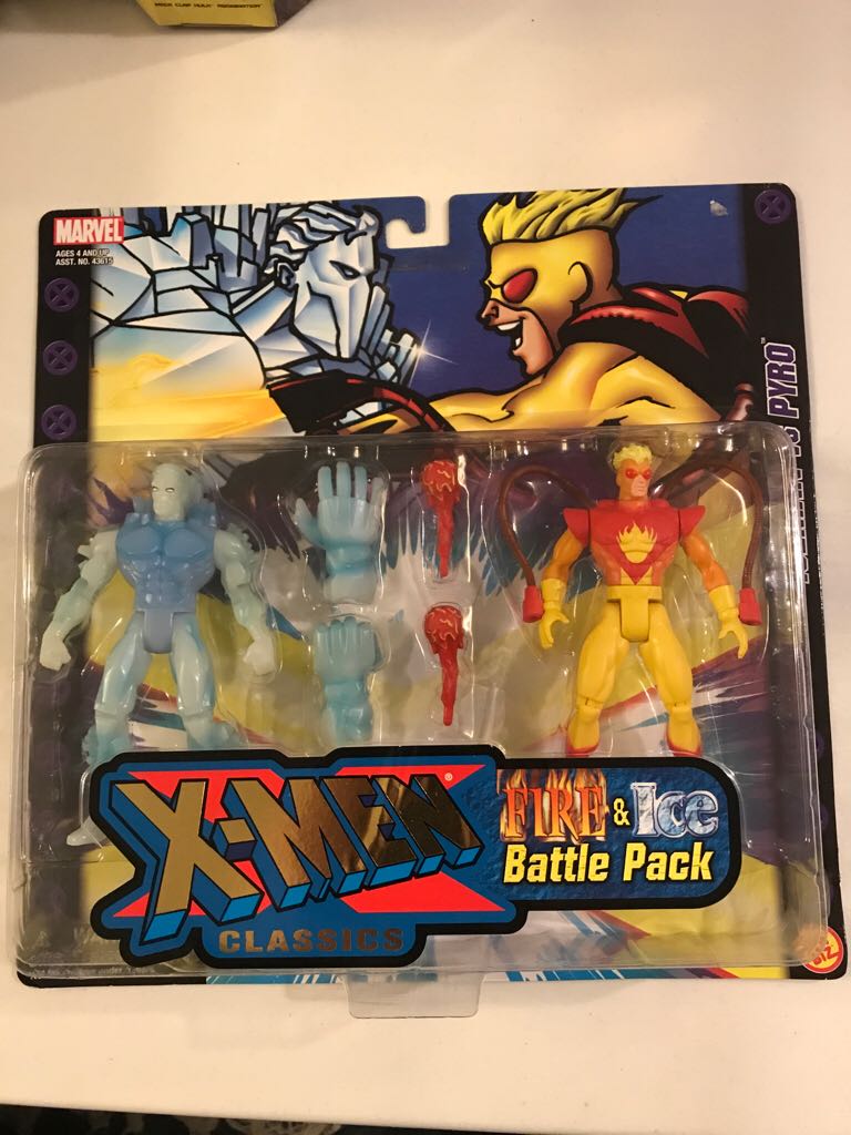 X-men Classics - Iceman Vs Pyro 2 Pack  action figure collectible [Barcode 035112436188] - Main Image 1