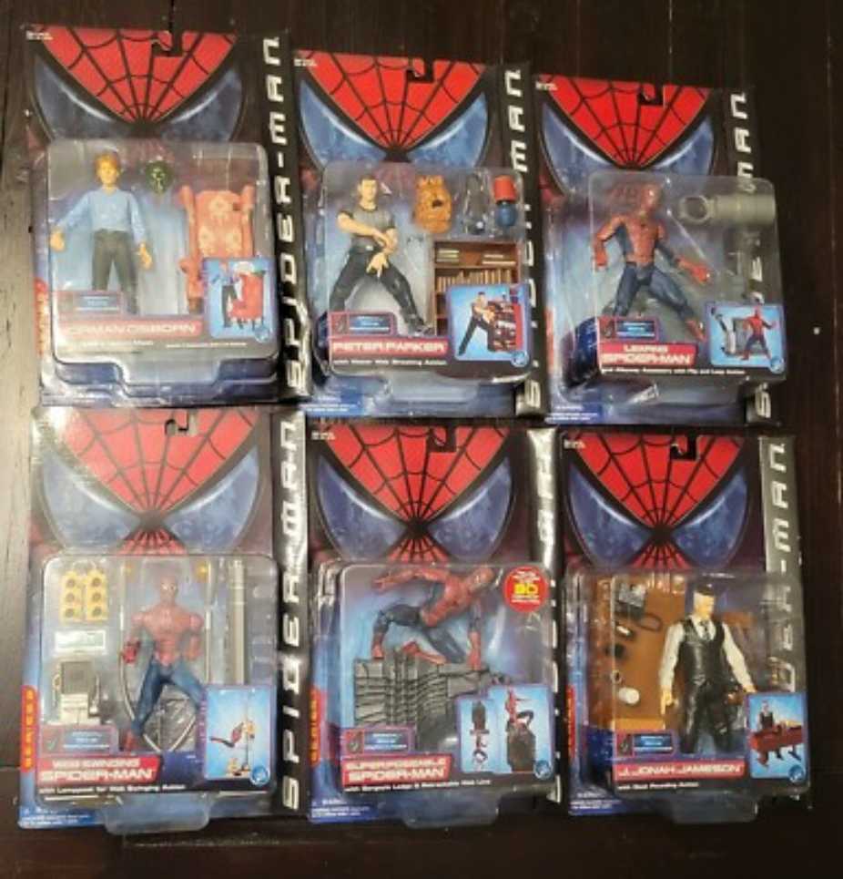 Toybiz Spider-Man Movie Peter Parker (Movie)  - Toy Biz (Spider-man: The Movie) action figure collectible [Barcode 035112437116] - Main Image 4