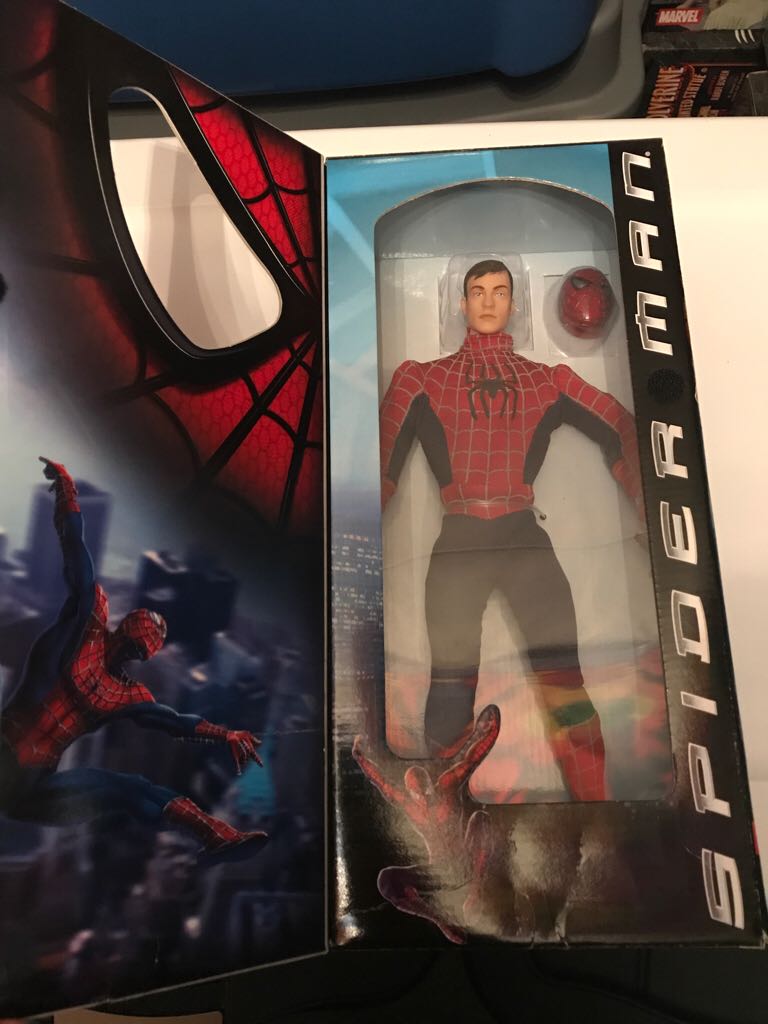 Toybiz Spider-Man Movie Spider-Man 12” Collector Series Deluxe (Rare)  action figure collectible [Barcode 035112437611] - Main Image 2
