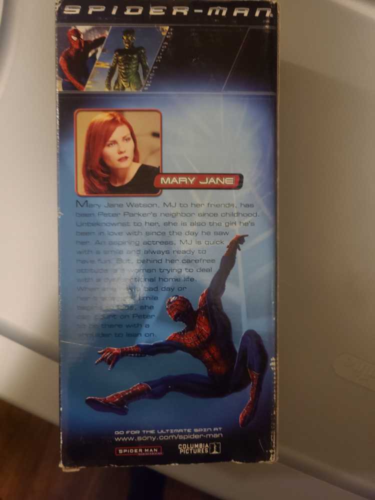 Toybiz Spider-Man Movie Mary Jane 12” Deluxe   action figure collectible [Barcode 035112437635] - Main Image 3