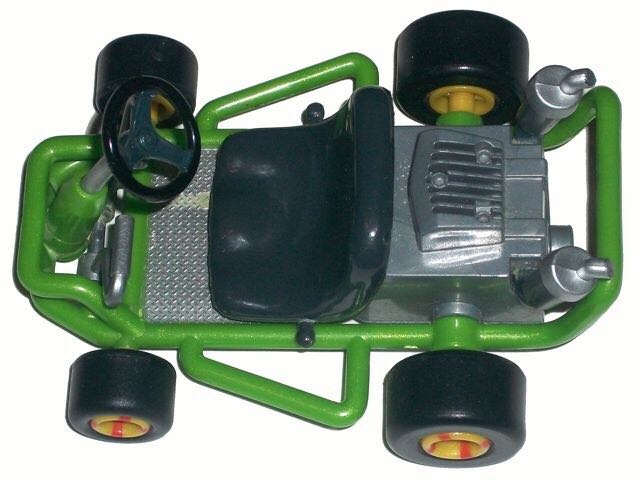 Mario Kart 64 Yoshi - Toy Biz (Video Game Super Stars) action figure collectible [Barcode 035112442226] - Main Image 2