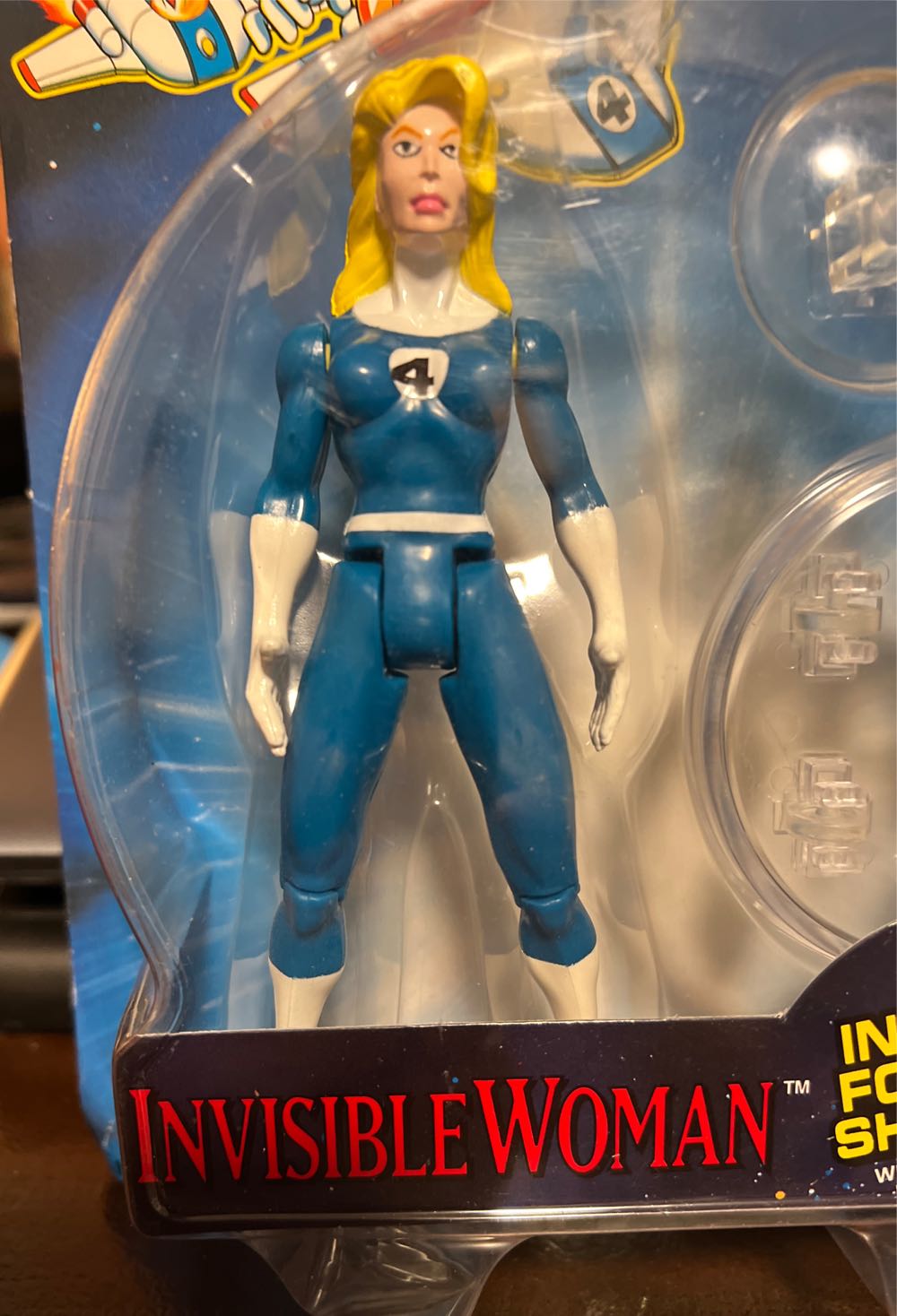 Invisible Woman - Toy Biz (Fantastic Four) action figure collectible [Barcode 035112451082] - Main Image 3