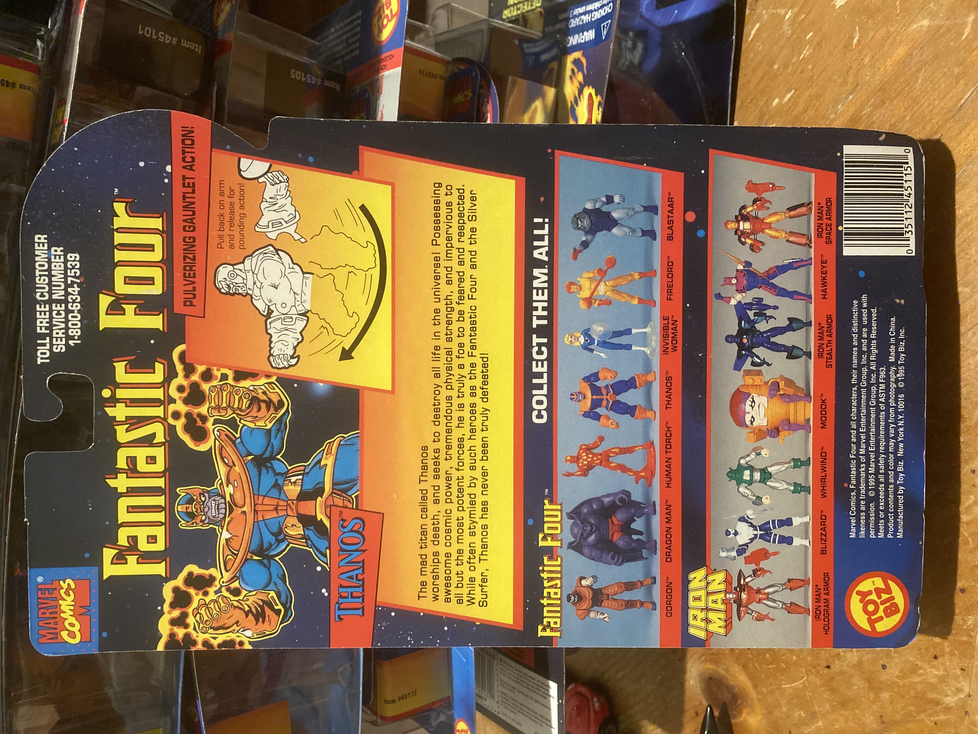 Thanos - Toy Biz (MARVEL) action figure collectible [Barcode 035112451150] - Main Image 2