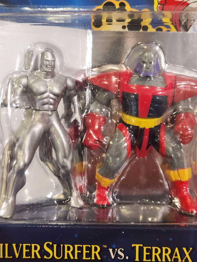 Silver Surfer vs Terrax - Toy Biz (Fantastic Four: Metal Mania) action figure collectible [Barcode 035112452133] - Main Image 3