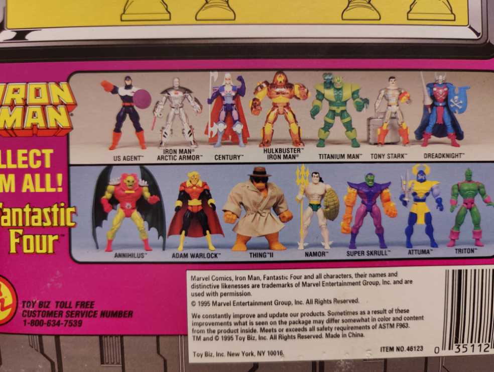 Iron Man Hulk Buster - Toy Biz (Iron Man) action figure collectible [Barcode 035112461234] - Main Image 3