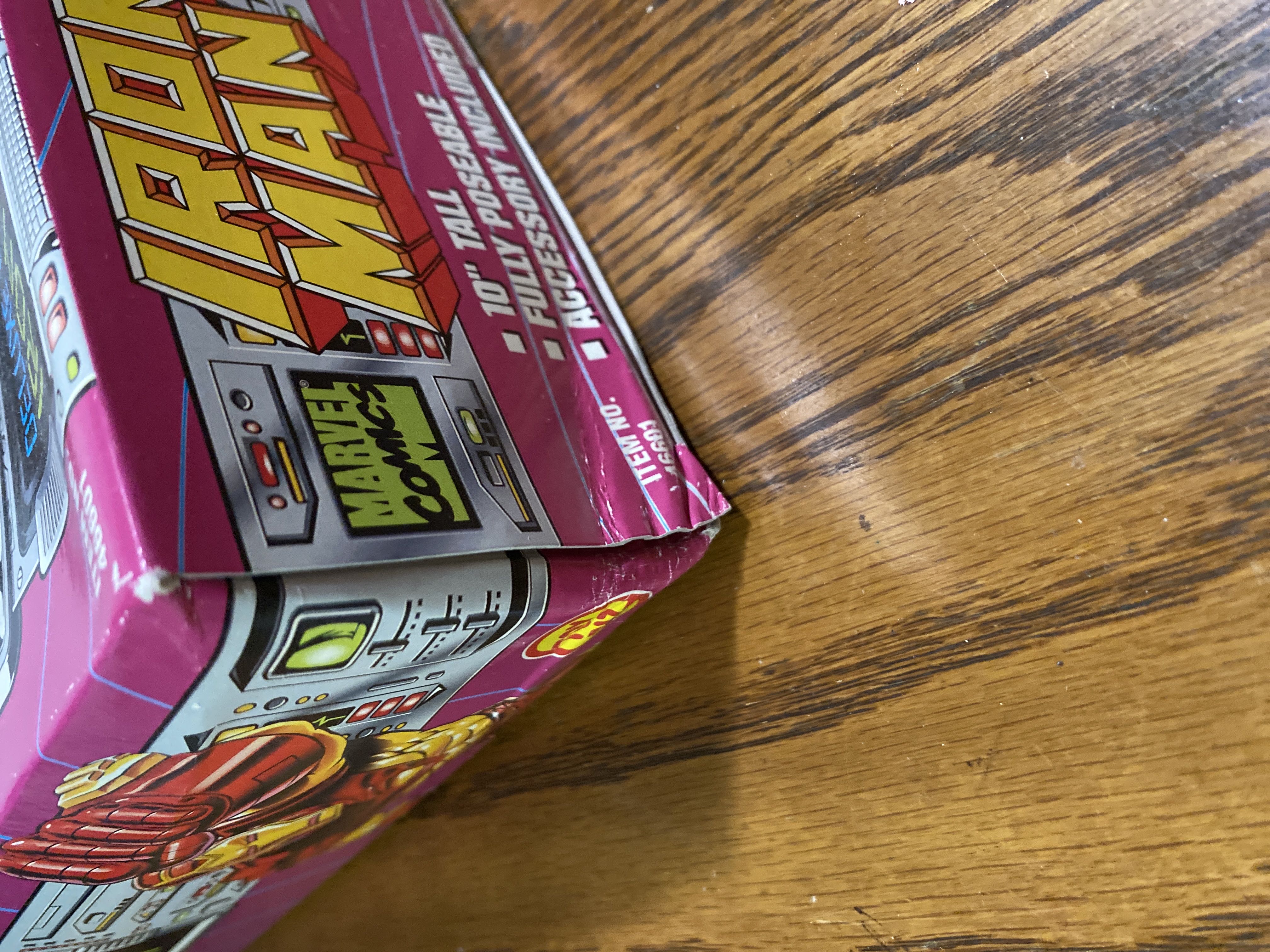 Iron Man (10 Inch) - Toy Biz (Iron Man) action figure collectible [Barcode 035112466017] - Main Image 3