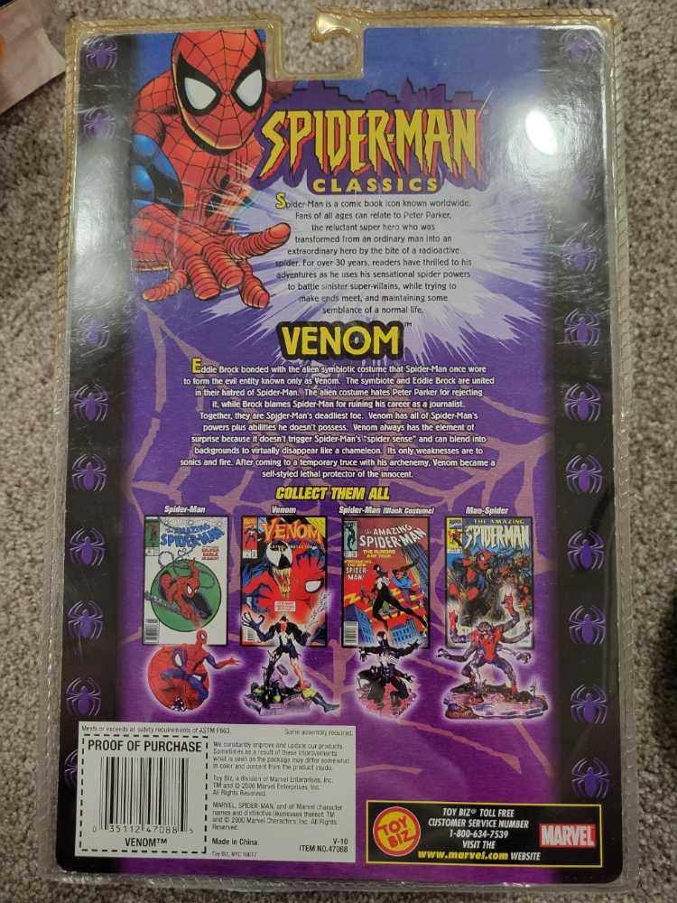 Toy Biz Spdierman Classics - Venom Eddie Brock Action Figure - Marvel - Bonus 32 Page Comic - Mint In Package - Collectible - D - Toy Biz (Spiderman) action figure collectible [Barcode 035112470885] - Main Image 2