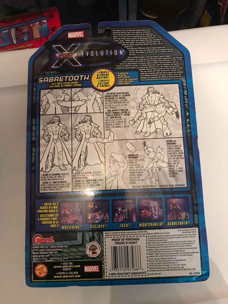 X-men Evolution - Savertooth  action figure collectible [Barcode 035112475866] - Main Image 2