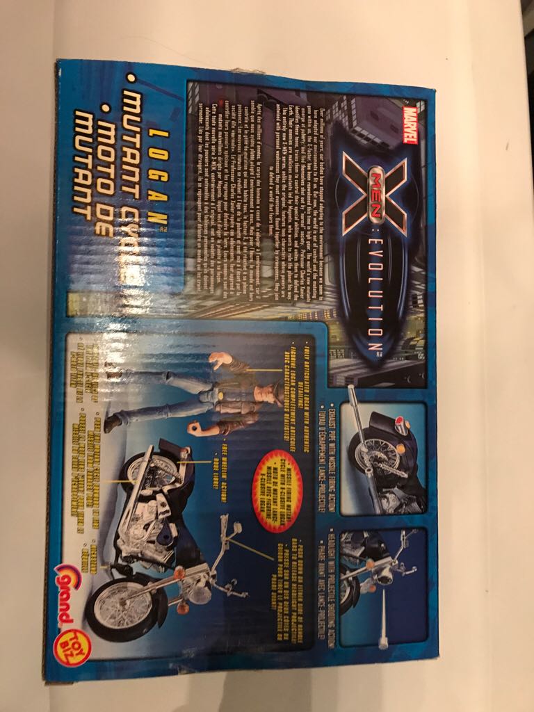 Logan Mutant Cycle - Toybiz (X-men Evolution) action figure collectible [Barcode 035112475934] - Main Image 2
