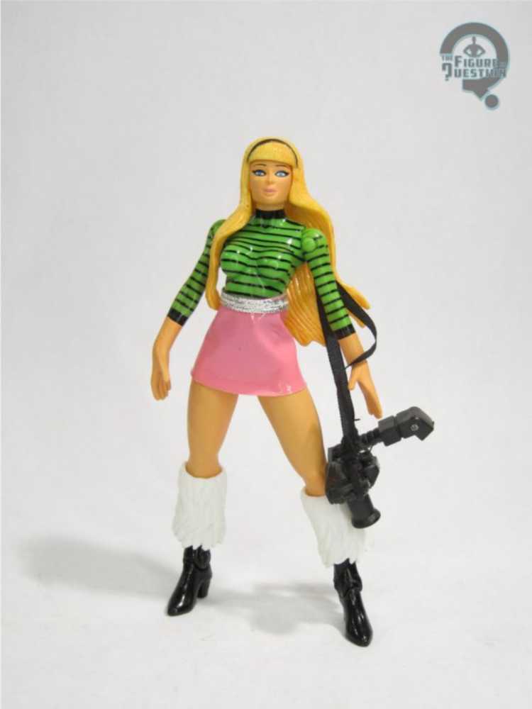 Toybiz Marvel Silver Age Gwen Stacy - Toy Biz (Silver Age) action figure collectible [Barcode 035112477693] - Main Image 3