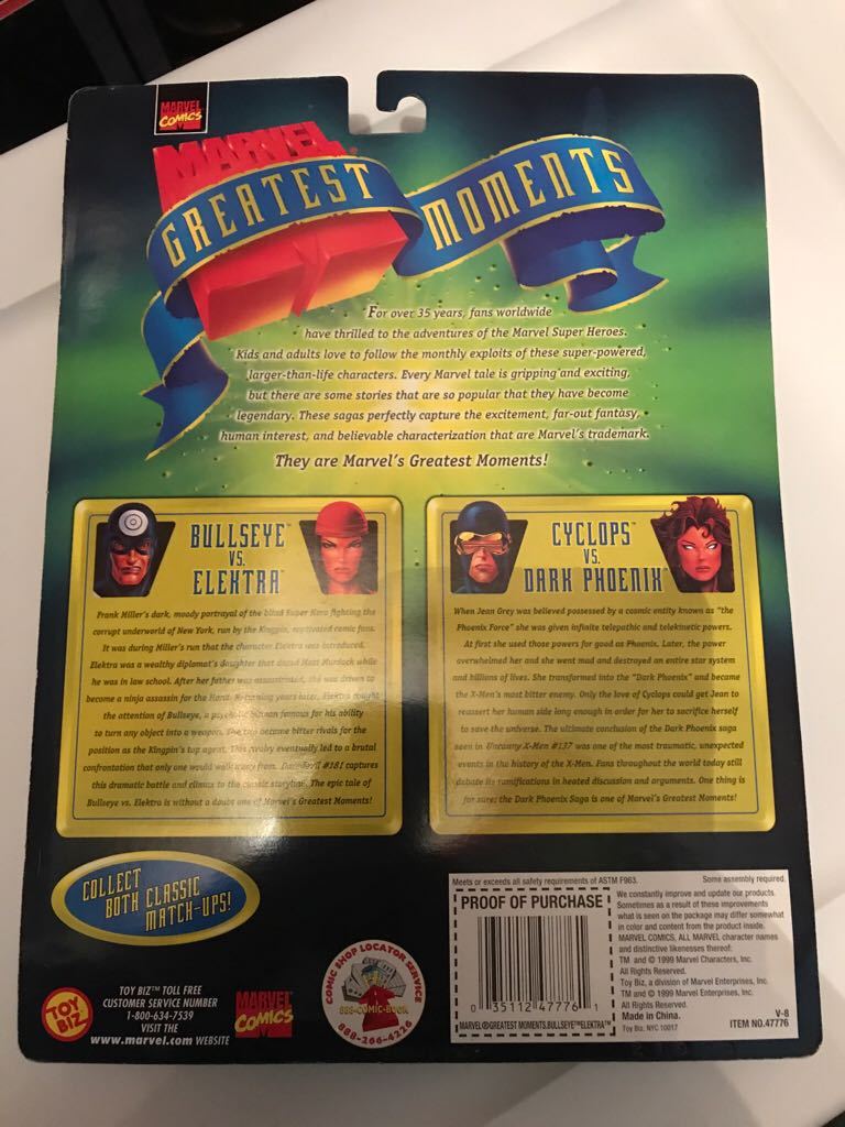 Bullseye Vs Elektra (Previews Exclusive) - Toybiz (Marvel’s Greatest Moments) action figure collectible [Barcode 035112477761] - Main Image 2