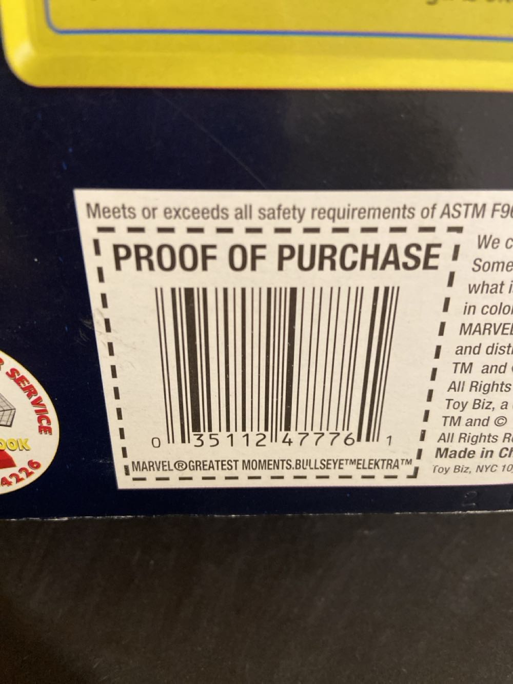 Bullseye Vs Elektra (Previews Exclusive) - Toybiz (Marvel’s Greatest Moments) action figure collectible [Barcode 035112477761] - Main Image 4