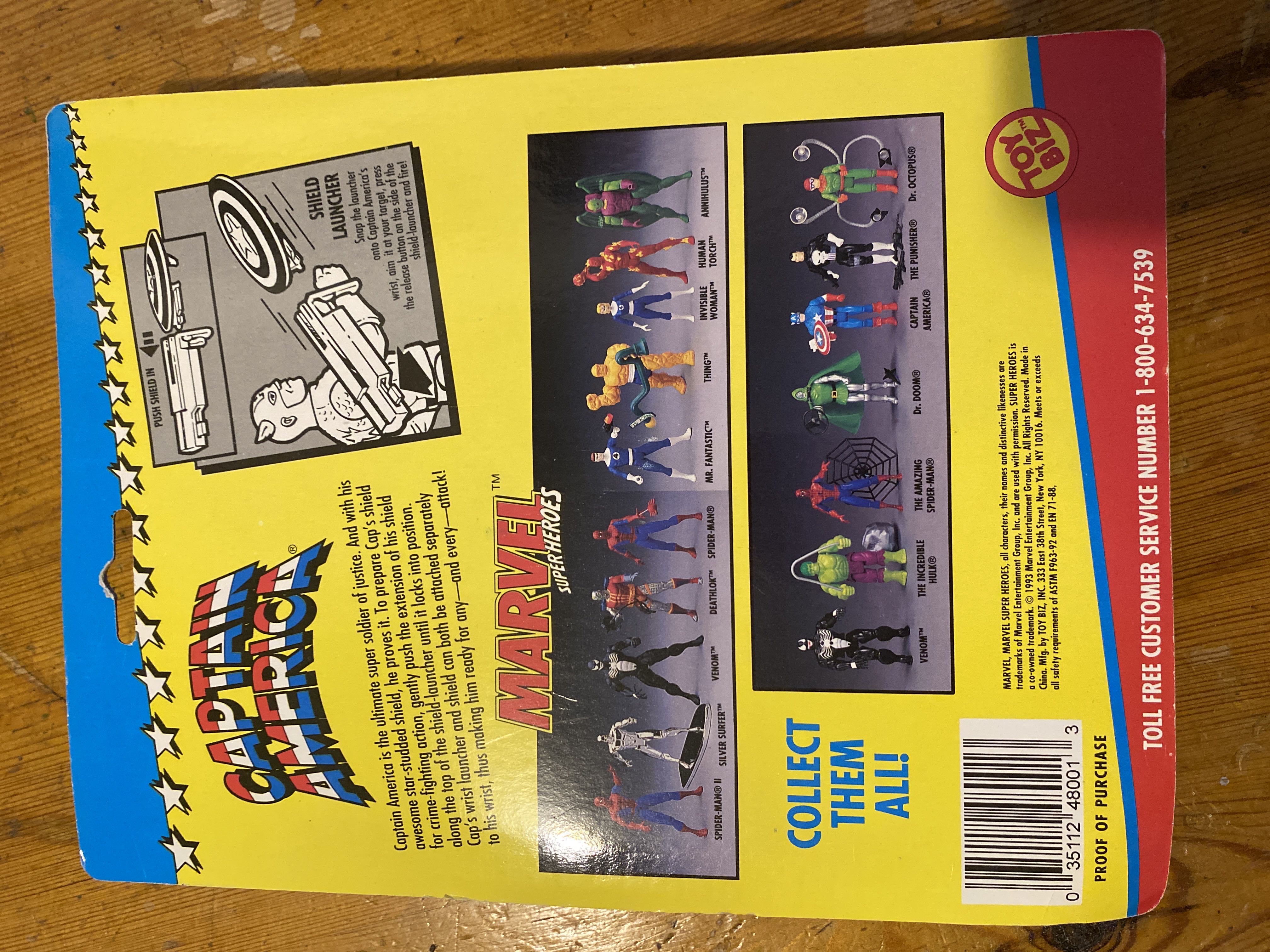 Captain America - Toy Biz (Marvel Super Heroes) action figure collectible [Barcode 035112480013] - Main Image 2