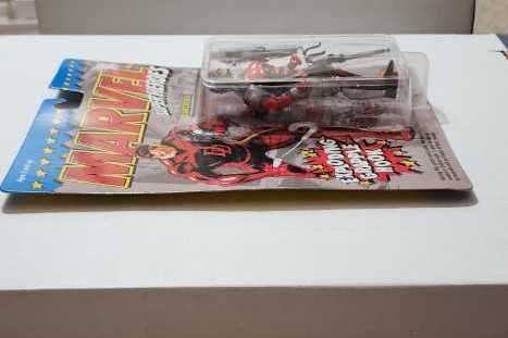 Daredevil - Toy Biz (Marvel Super Heroes 1993) action figure collectible [Barcode 035112481027] - Main Image 3