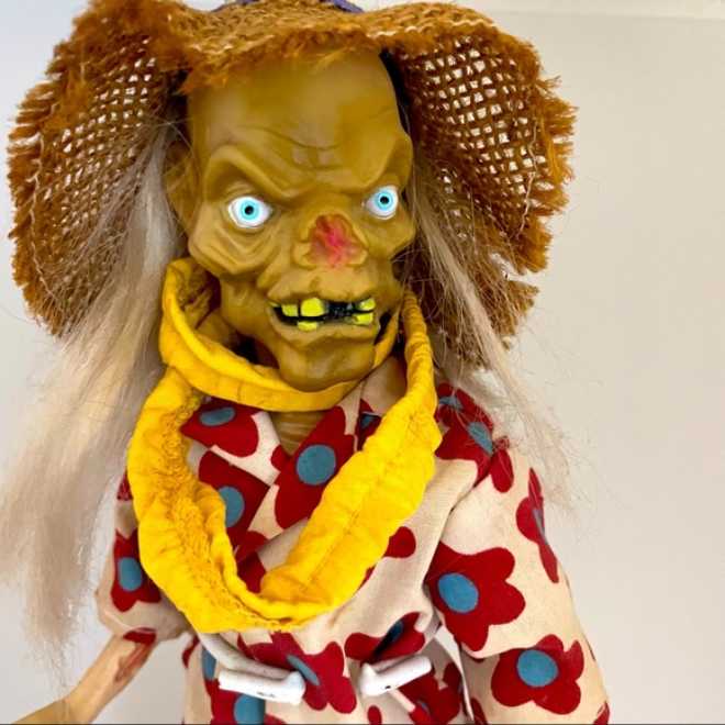 The Cryptkeeper <Tuxedo 12 Inch> - Ace Novelty (Tales From The Cryptkeeper) action figure collectible [Barcode 019717553105] - Main Image 2