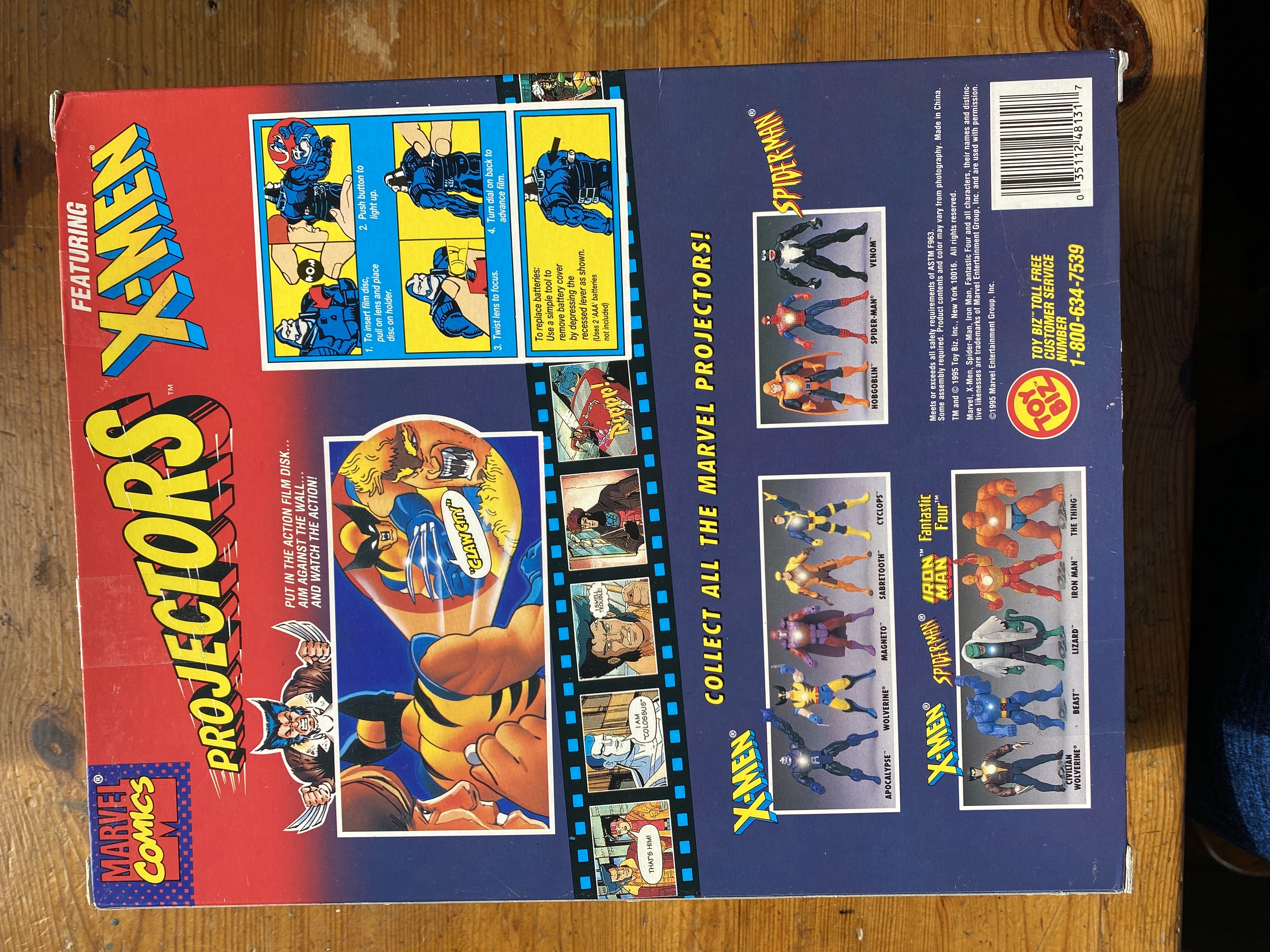 X-Men: Projectors - Toy Biz (Wolverine (Civilian Clothes)) action figure collectible [Barcode 035112481317] - Main Image 2