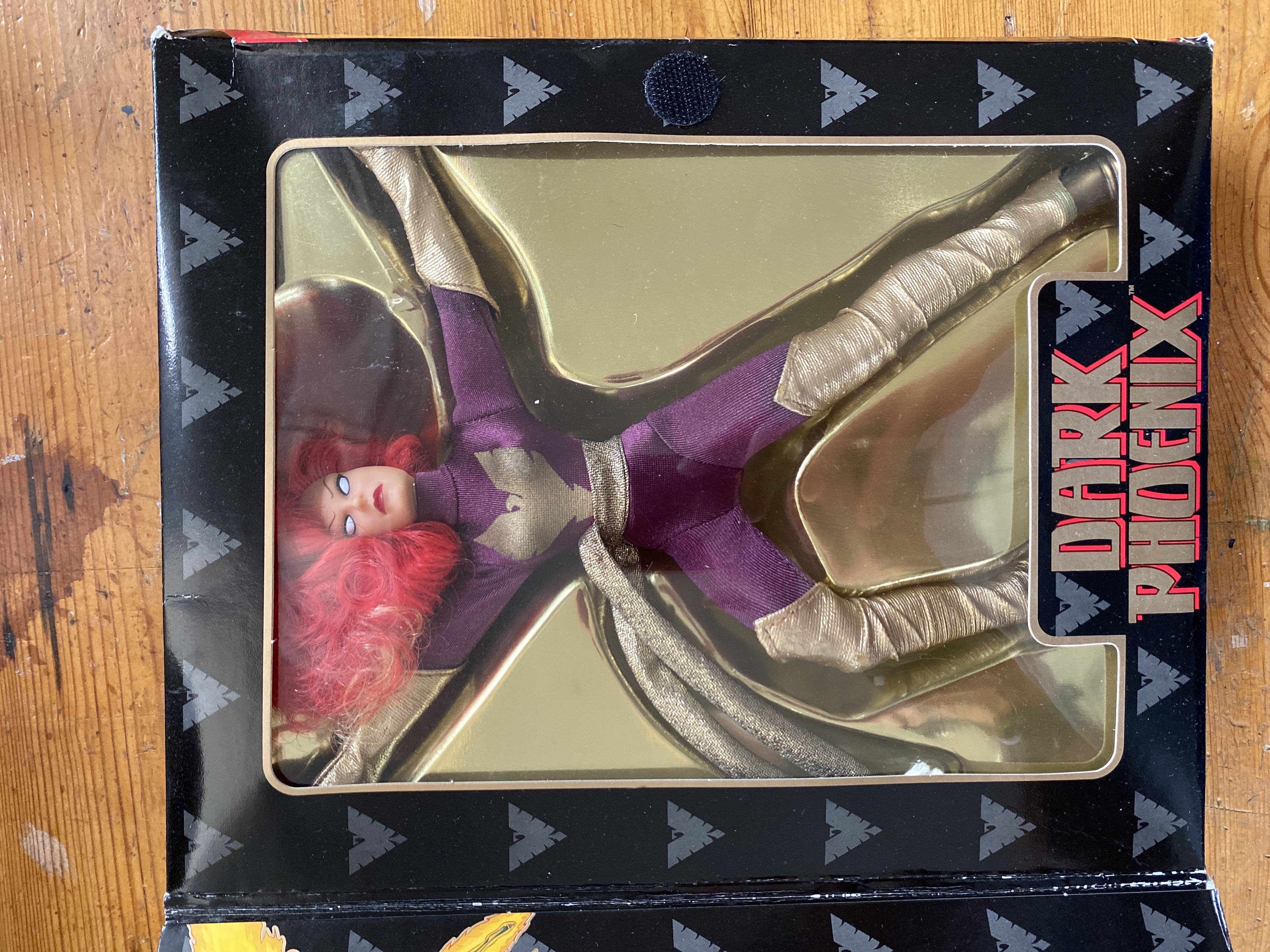 Marvel Famous Cover Series - Toy Biz (Dark Phoenix) action figure collectible [Barcode 035112482093] - Main Image 3