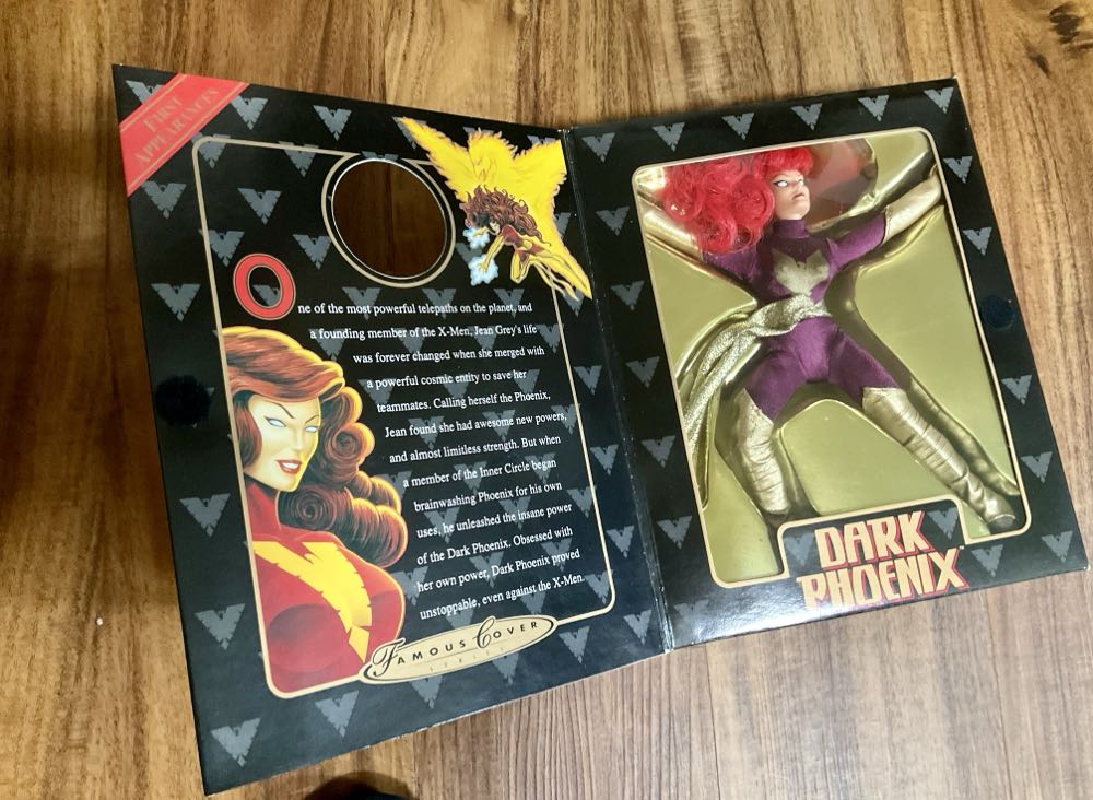 Marvel Famous Cover Series - Toy Biz (Dark Phoenix) action figure collectible [Barcode 035112482093] - Main Image 4