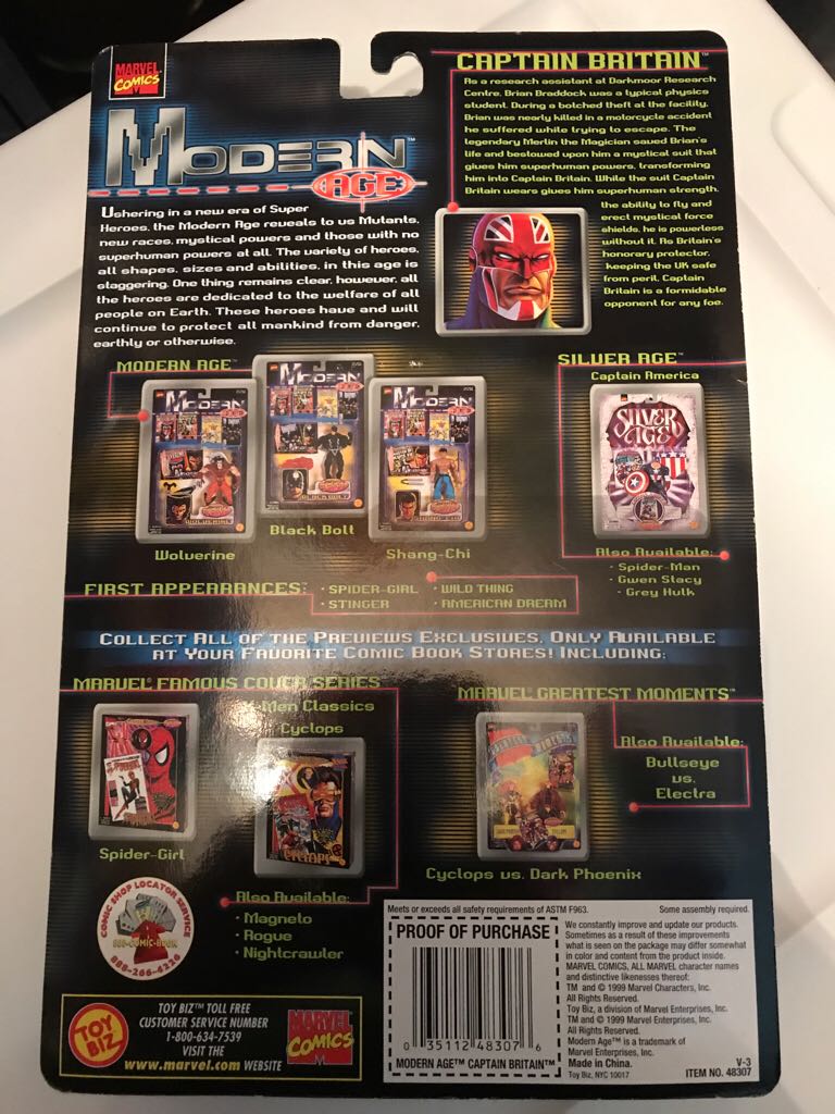 Marvel Modern Age Captain Britain - Toy Biz (Modern age) action figure collectible [Barcode 035112483076] - Main Image 2