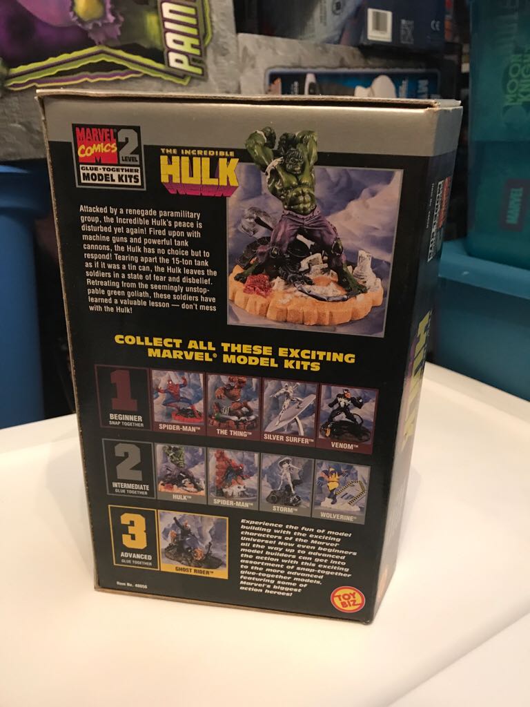 Marvel Model Kit (Toy biz) - Hulk  action figure collectible [Barcode 035112486565] - Main Image 2