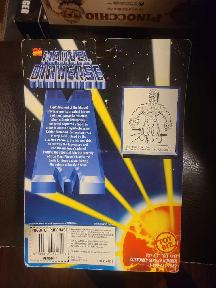 Toybiz Marvel Universe Dark Phoenix Light Up Hair And Eyes  - Toy Biz (Marvel Universe) action figure collectible [Barcode 035112487210] - Main Image 2