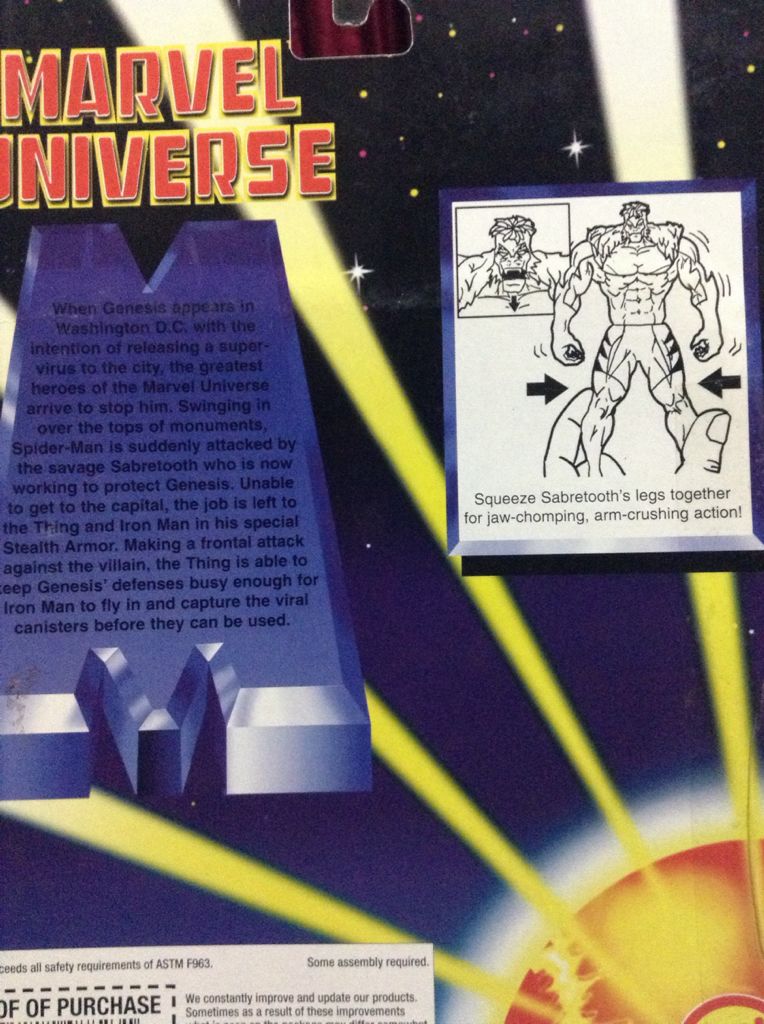 Sabretooth Snarl And Swipe Action  action figure collectible [Barcode 035112488231] - Main Image 2