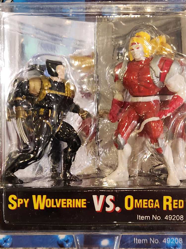 Wolverine (Spy) Vs. Omega Red - Toy Biz (X-Men: Steel Mutants) action figure collectible [Barcode 035112492085] - Main Image 3
