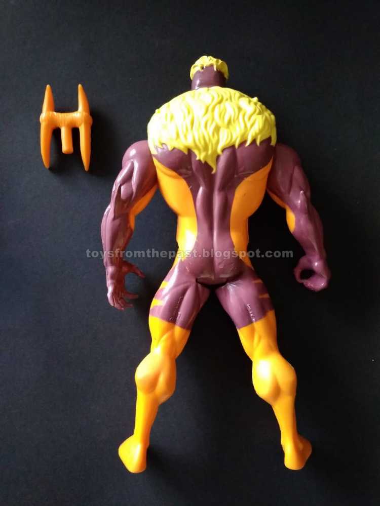 Toybiz The Uncanny X-Men Sabretooth - Toy Biz (The Uncanny X-Men) action figure collectible [Barcode 035112492443] - Main Image 4